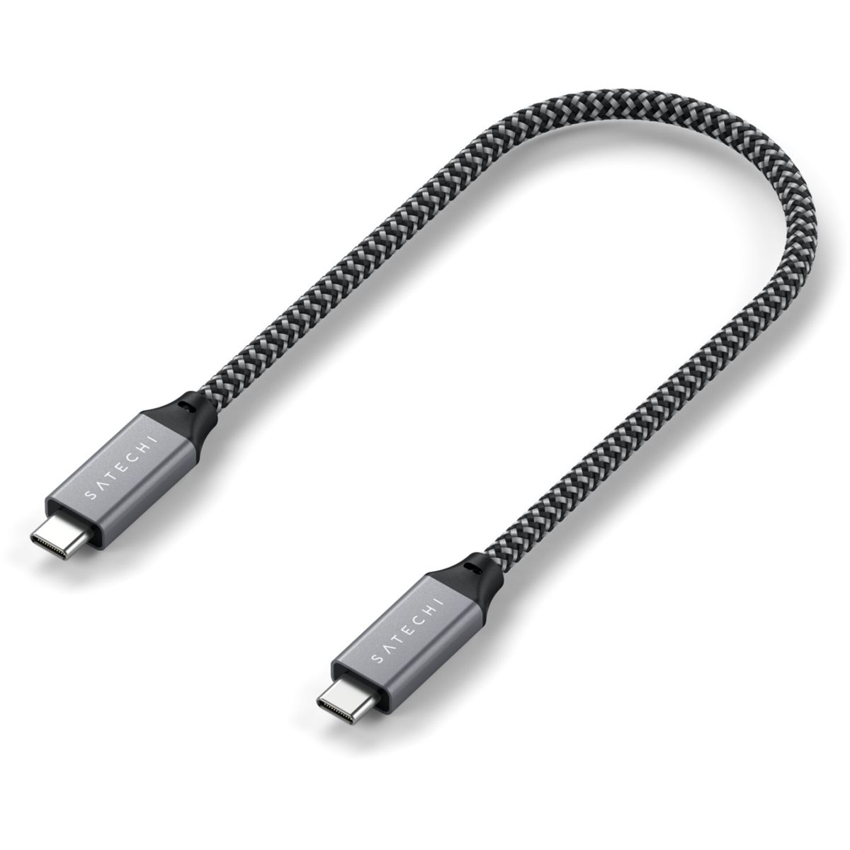 Pleciony kabel USB-C z szarymi złączami. Kabel jest czarny i szary. Na złączach nadruk 'Satechi'.
