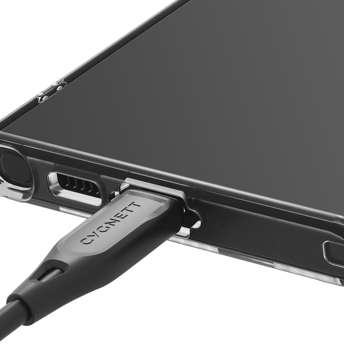 Un telefono è in carica con un cavo Cygnett. Il cavo è collegato al telefono, che è in una custodia trasparente.