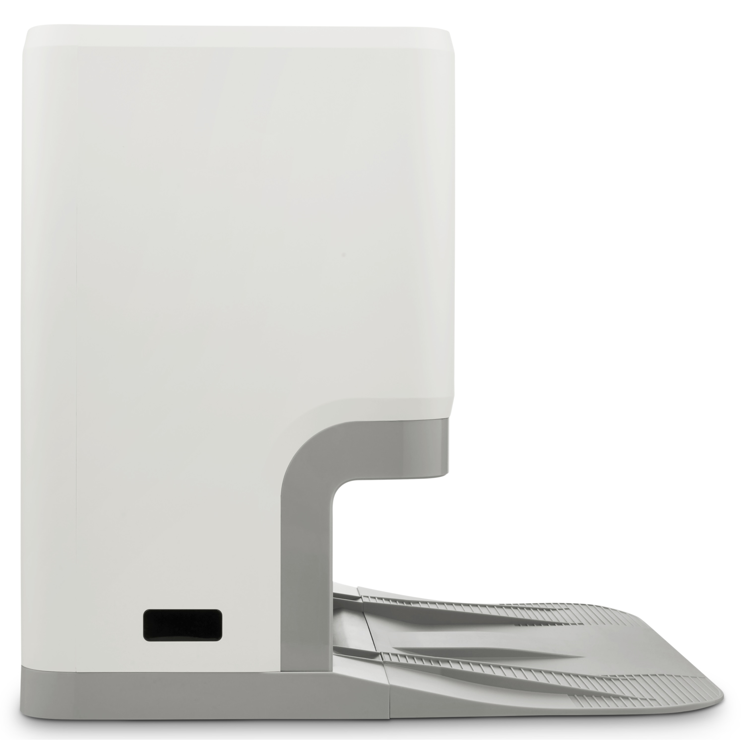 Een witte en grijze voederautomaat voor huisdieren. Het heeft een rechthoekige zwarte sensor. De basis is grijs en heeft groeven.
