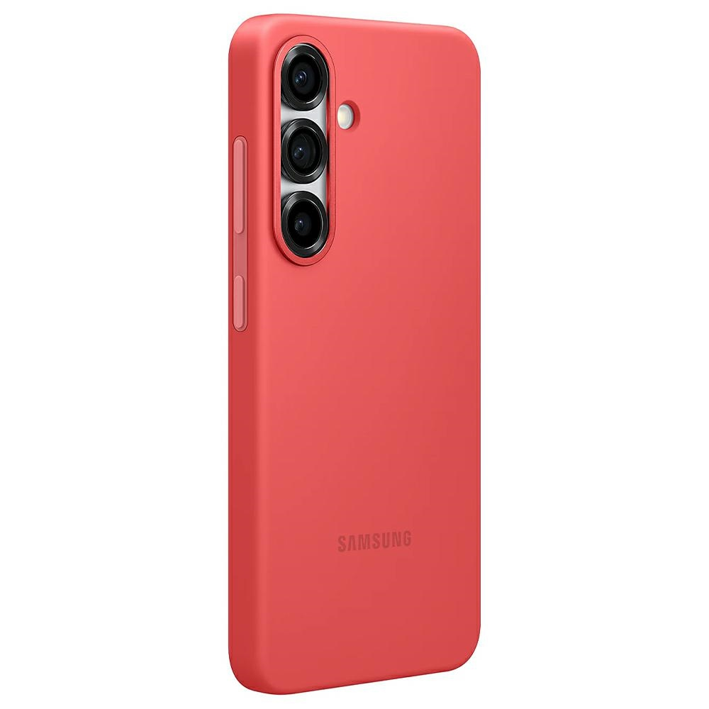 Eine rote Samsung-Handyhülle. Sie hat drei Kameralinsen und ein Samsung-Logo.