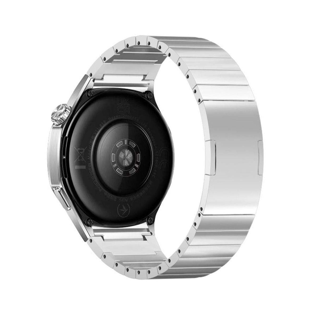 Uno smartwatch argentato con cinturino in metallo. Il quadrante è nero con testo. Il cinturino si curva.