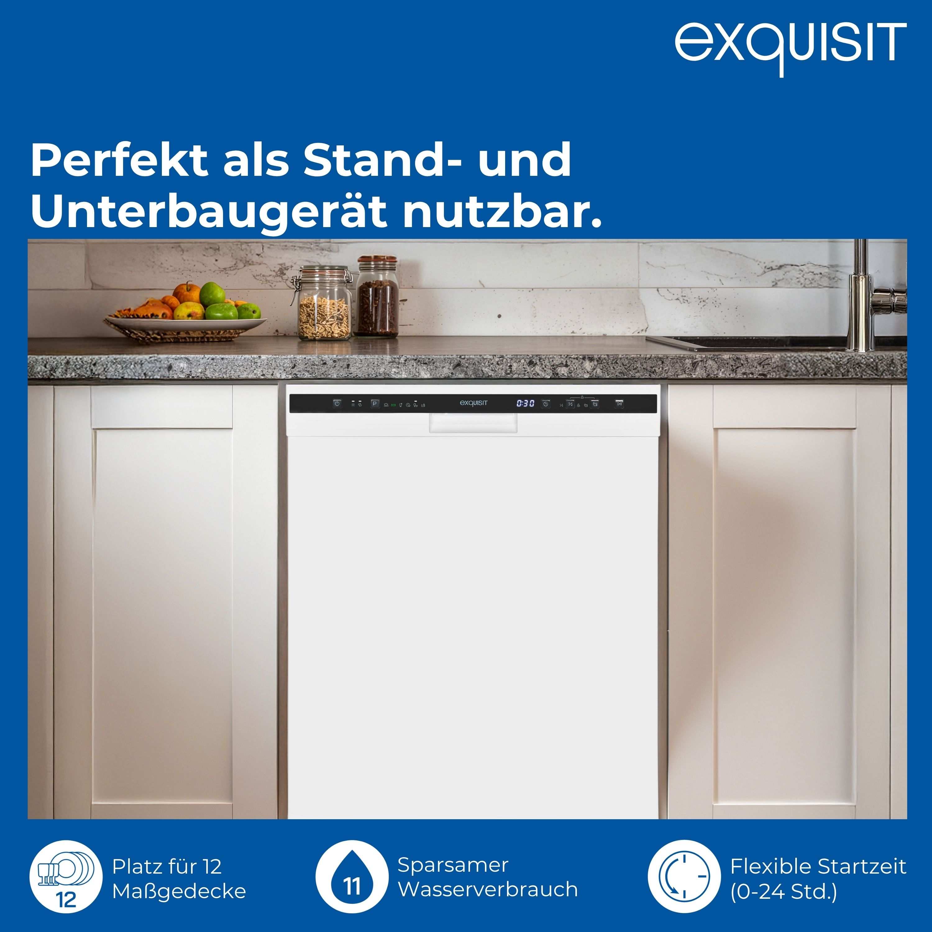 Ein weißer Geschirrspüler ist unter einer Arbeitsplatte eingebaut. Auf der Theke liegen Früchte und Gläser.