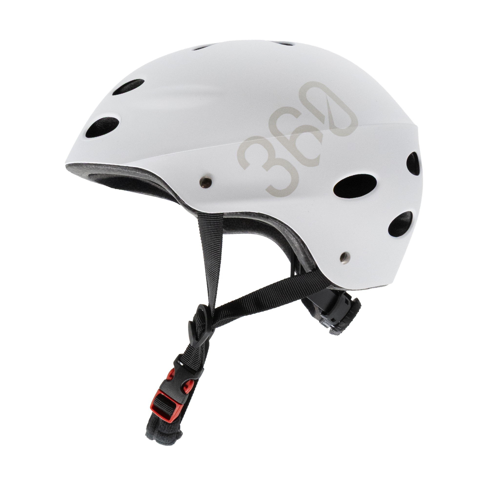 Casco blanco con correas negras y hebilla roja. Logotipo gris '360'. Múltiples ventilaciones.