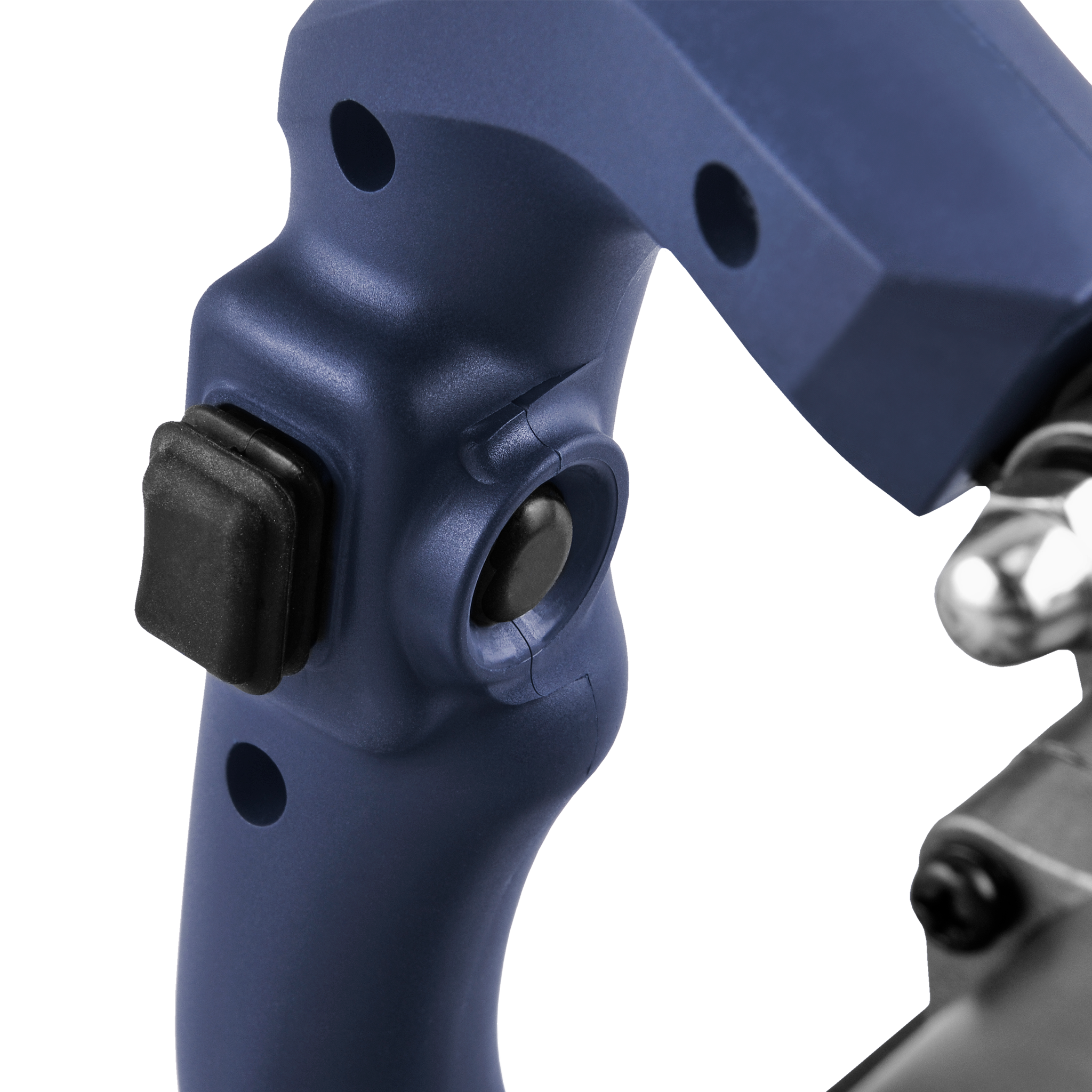 Zbliżenie ciemnoniebieskiego uchwytu narzędzia z czarnym przełącznikiem i przyciskiem, częściowo widoczny metalowy element.