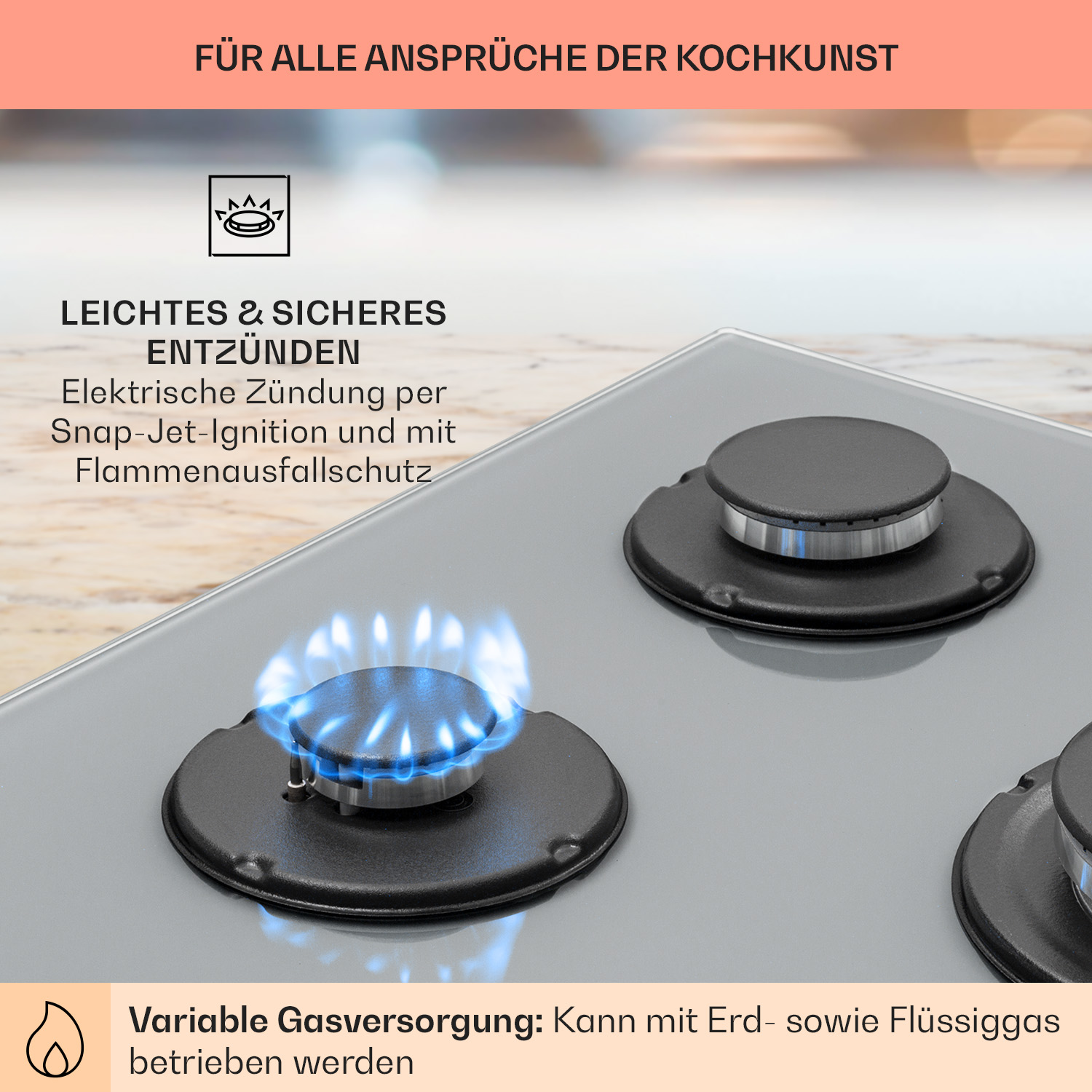 Nahaufnahme eines Gasherds mit drei Brennern. Ein Brenner brennt mit blauer Flamme. Text über Zündung und Gasversorgung ist sichtbar.