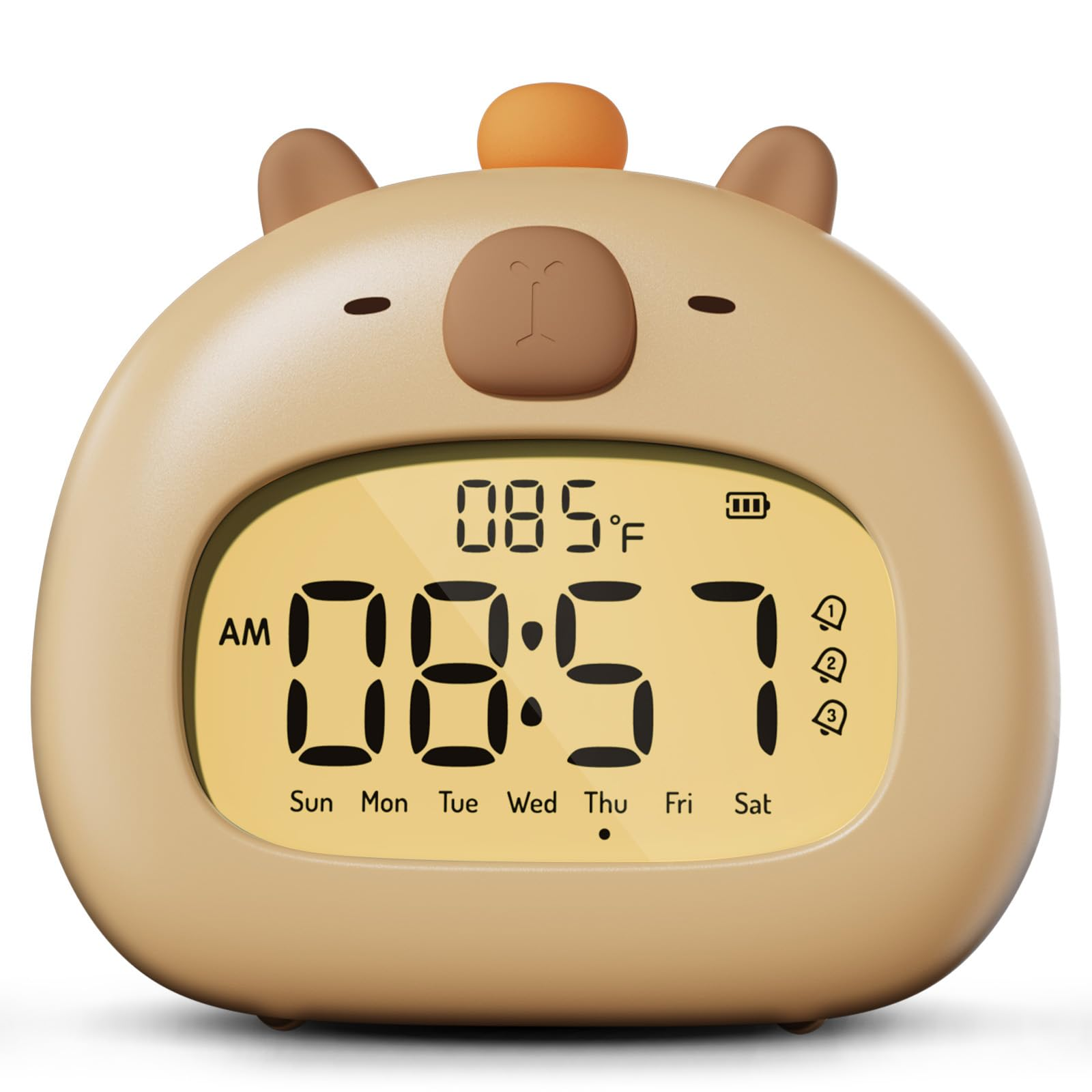 Una sveglia a forma di orso beige mostra le 08:57 AM e 85°F. Ha orecchie da orso, un naso e una pallina arancione in cima.