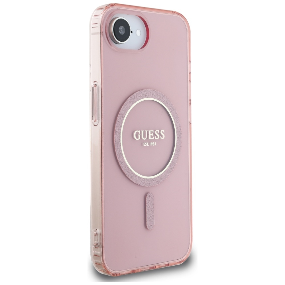 Una custodia rosa Guess. La custodia ha un ritaglio per la fotocamera, un logo rotondo e una striscia di ricarica magnetica. Bordi trasparenti.