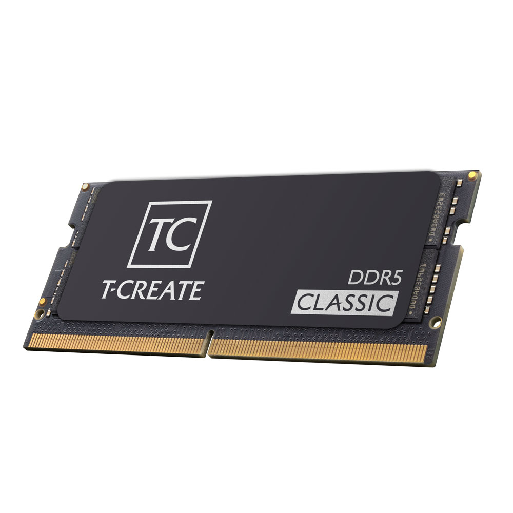 Moduł RAM DDR5 Classic firmy T-Create. Jest czarny z białym tekstem i złotymi złączami.