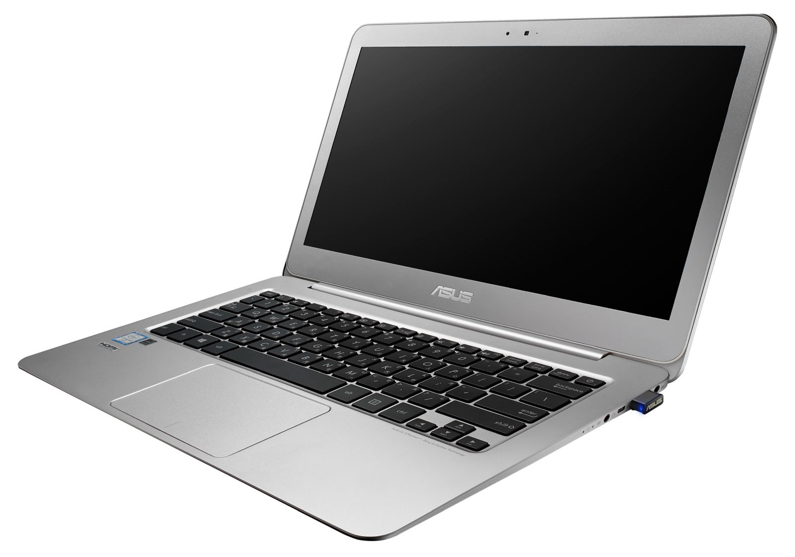 Silberner ASUS-Laptop, geöffnet auf weißer Oberfläche. Tastatur sichtbar, Bildschirm schwarz. ASUS-Logo oben. HDMI- und andere Anschlüsse seitlich.