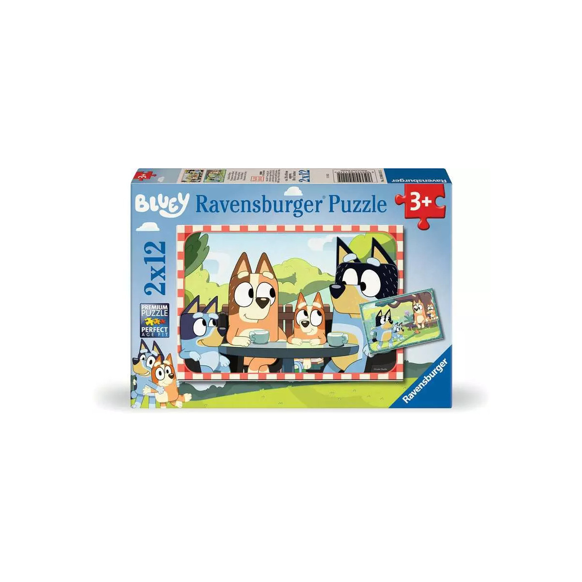 Una scatola di puzzle Bluey Ravensburger. Mostra Bluey e la sua famiglia a tavola, mentre prendono il tè. L'età è 3+.