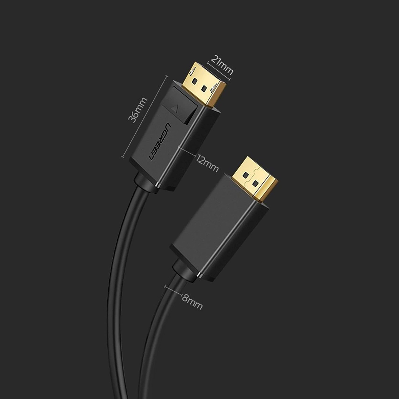 Dwa czarne kable DisplayPort UGREEN ze złotymi złączami. Wymiary są oznaczone: 36mm, 21mm, 12mm i 8mm na ciemnym tle.