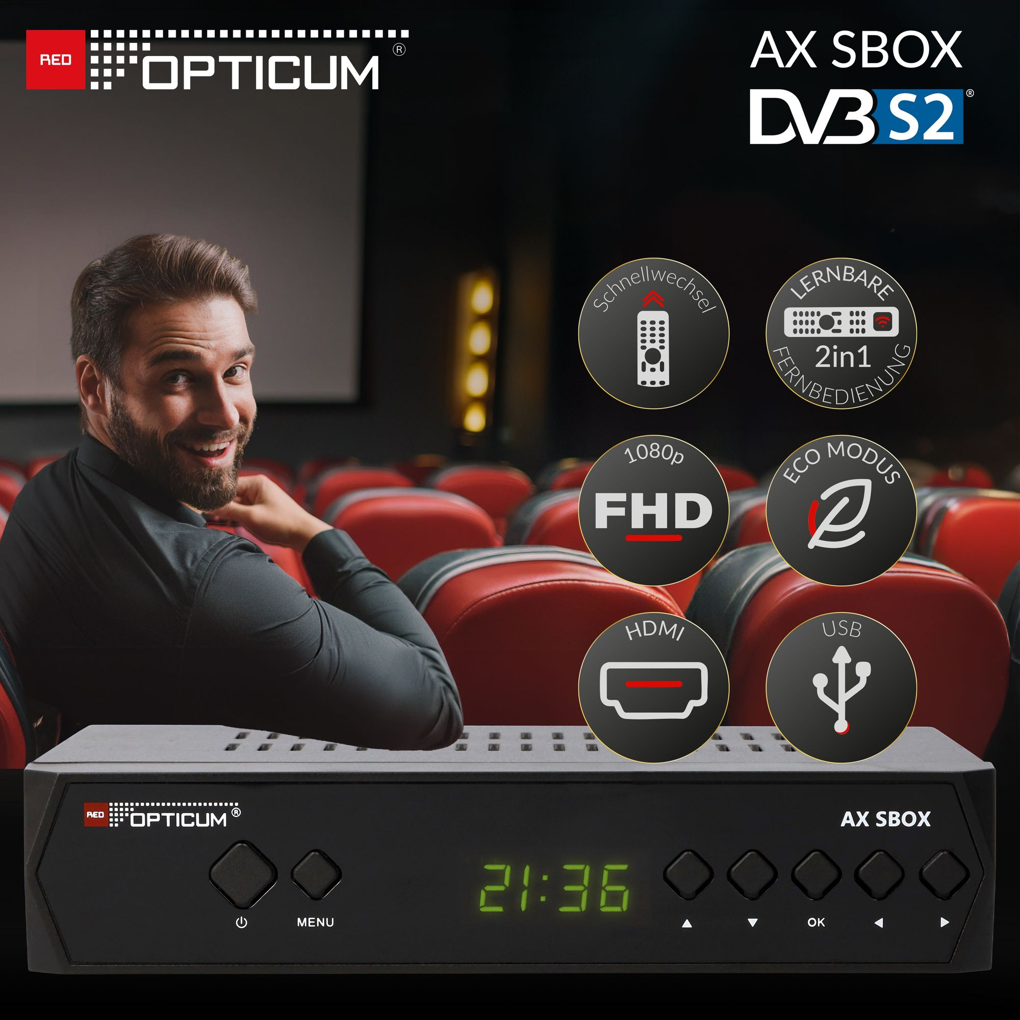 Ein Mann lächelt in einem Theatersetting, eine schwarze Set-Top-Box im Vordergrund. Symbole weisen auf Funktionen wie HDMI und USB hin.