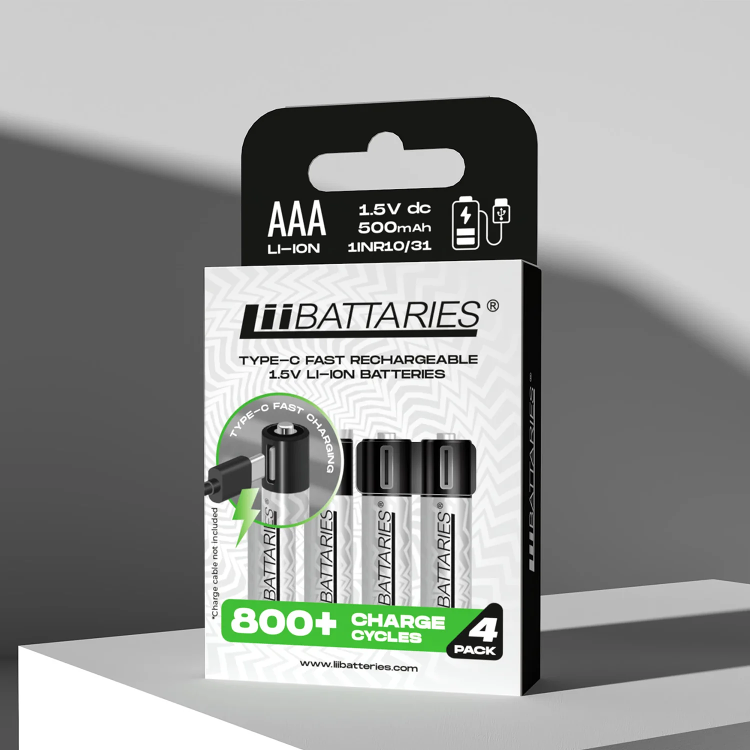 Opakowanie baterii AAA Li-ion. Pudełko pokazuje baterie, kabel ładujący i specyfikacje. Widoczna jest nazwa marki.