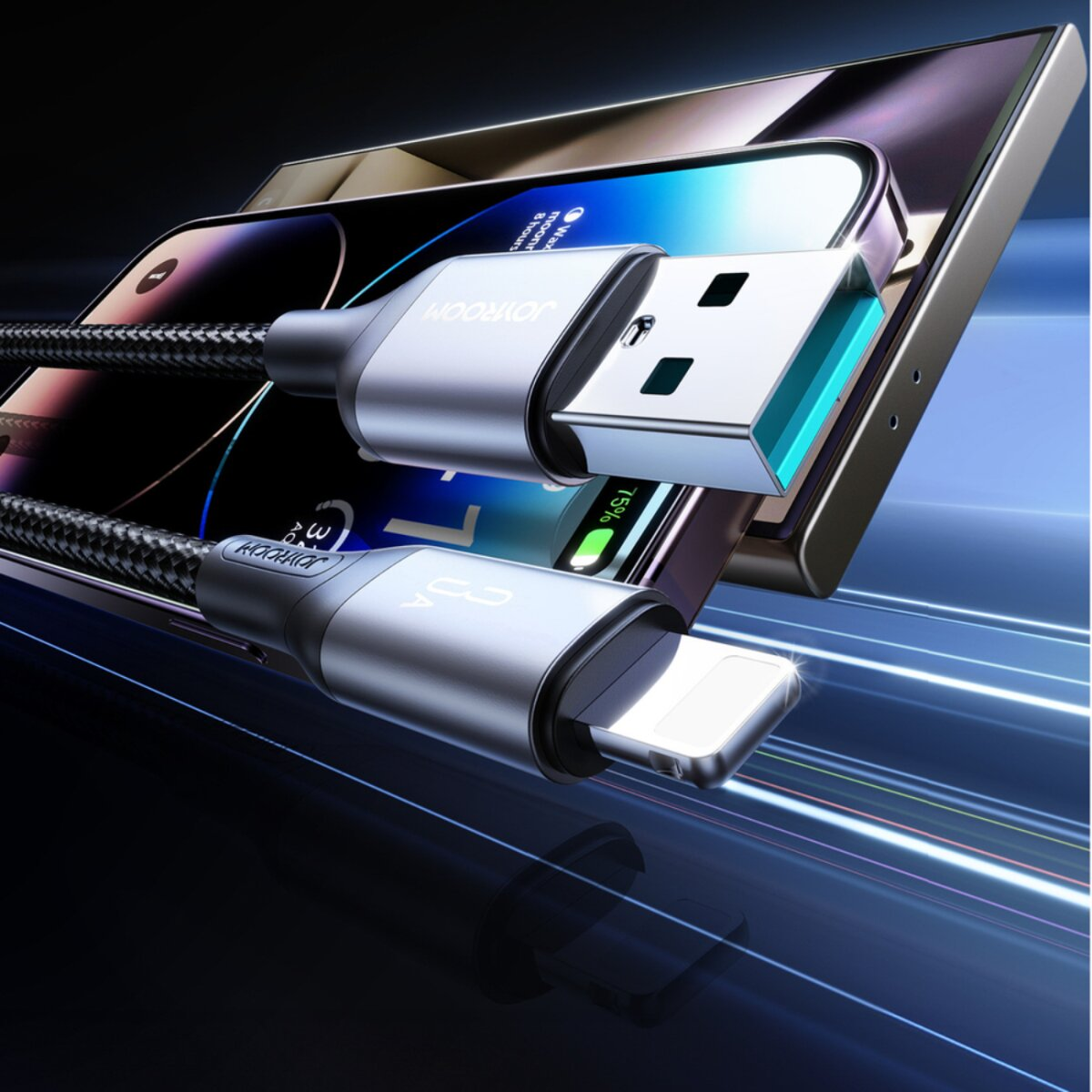 Ein silbernes Ladekabel ist an ein Telefon angeschlossen. Das Kabel hat einen USB- und Lightning-Anschluss. Der Bildschirm des Telefons ist sichtbar.