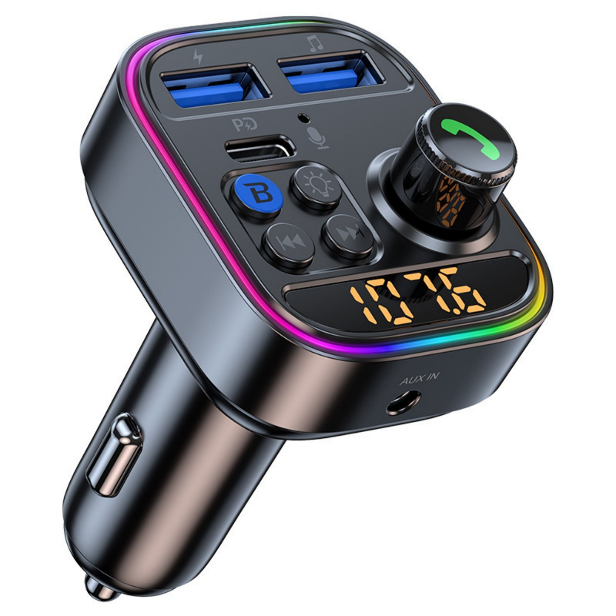 Ein schwarzer Auto-FM-Transmitter mit USB-Anschlüssen, Tasten und einem Display, das '107.6' anzeigt. Er hat einen Drehregler und ein Telefonsymbol.