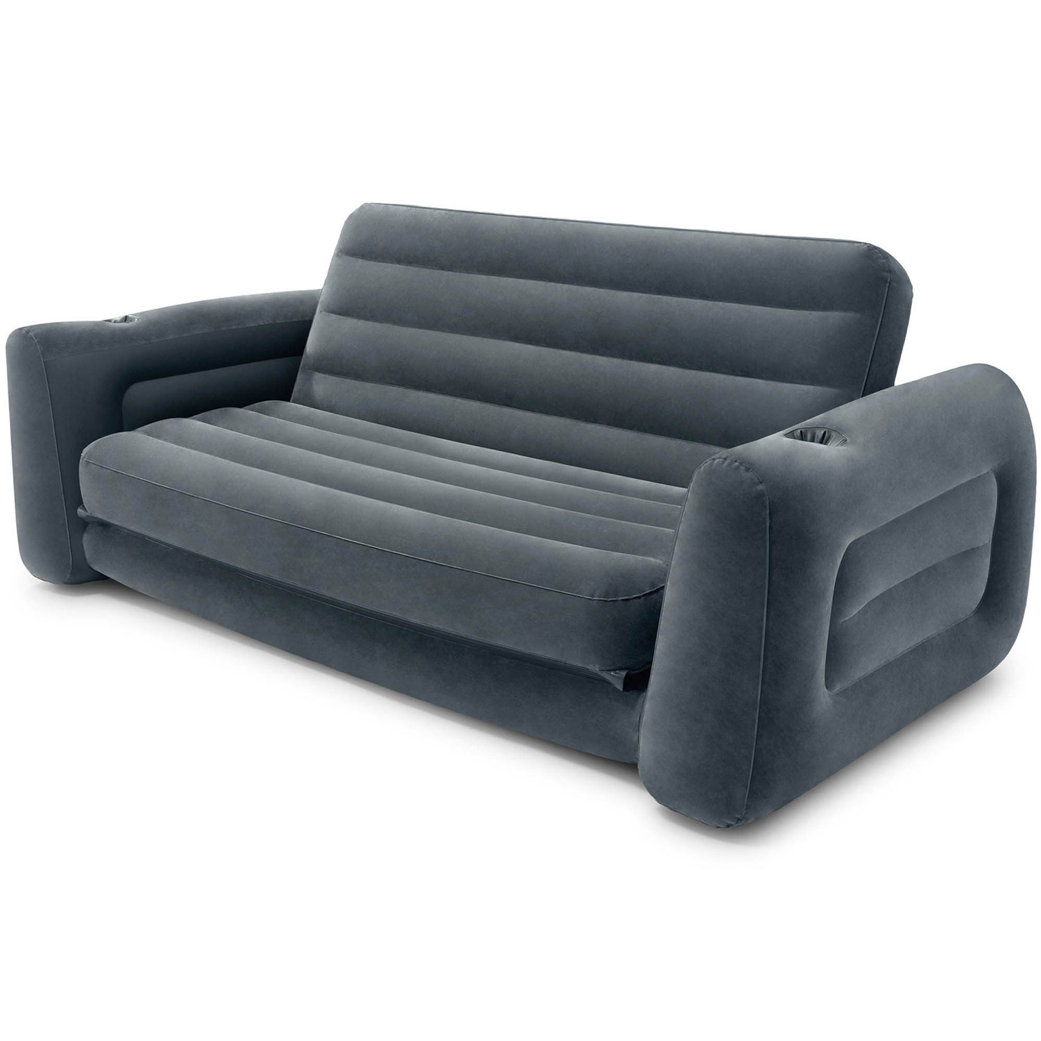 Szara nadmuchiwana sofa z podłokietnikami i uchwytami na kubki, na białym tle. Ma żebrowany design.