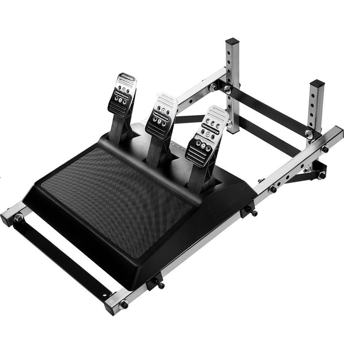 Gaming pedaalset met drie pedalen, gemonteerd op een metalen frame. Zwart en zilver. Thrustmaster logo zichtbaar op pedalen.
