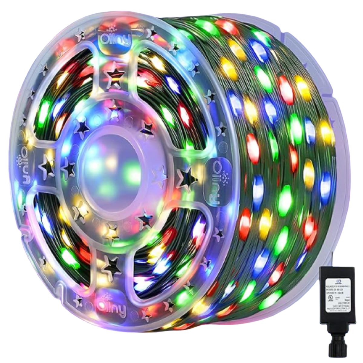 Eine Spule mit bunten Weihnachtsbeleuchtungen und einem Netzteil. Die Lichter sind mehrfarbig und auf einem grünen Draht angeordnet.