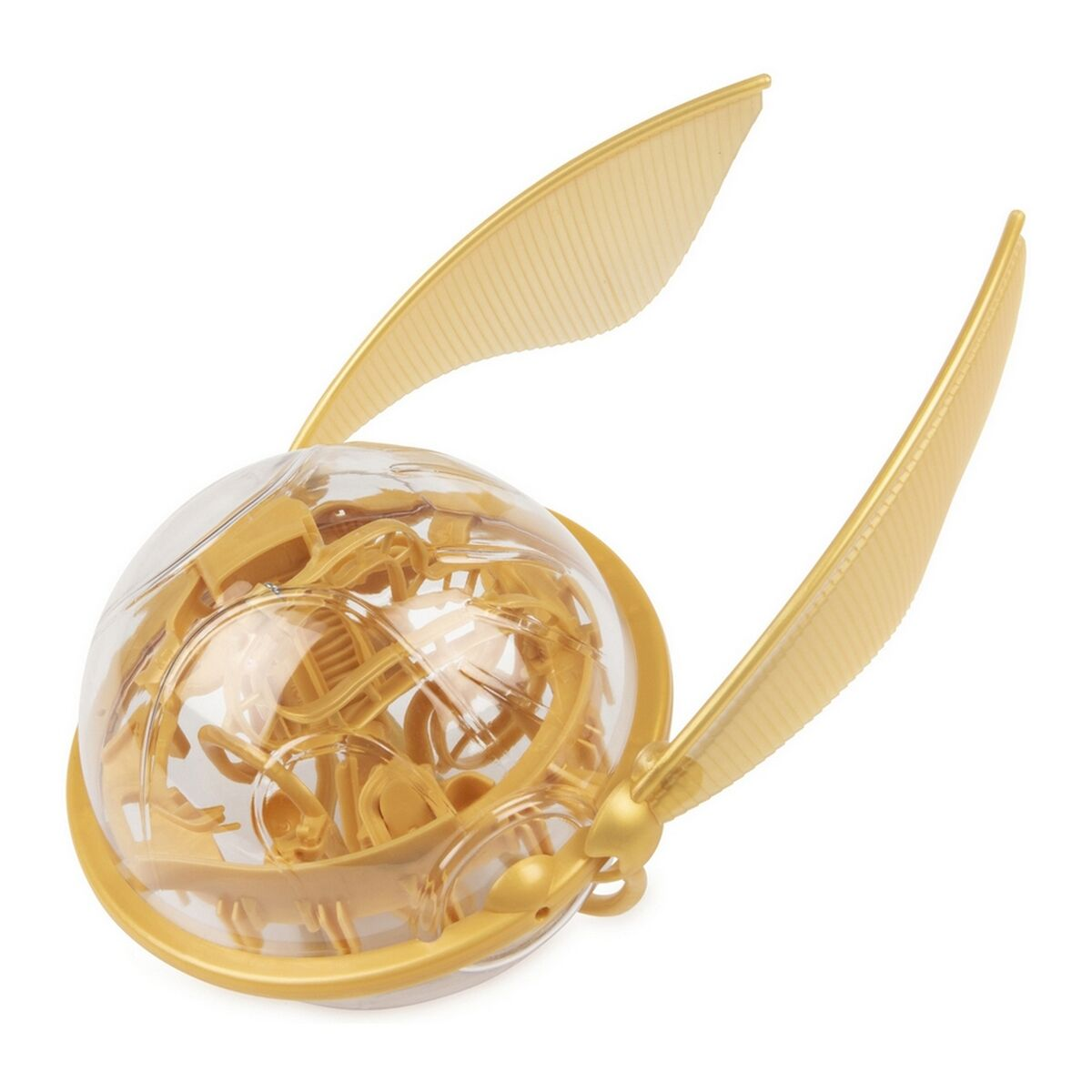 Złota zabawka Złoty Znicz, kula ze skrzydłami. Kula jest przezroczysta, odsłaniając labirynt w środku. Skrzydła są złote i kątowe.