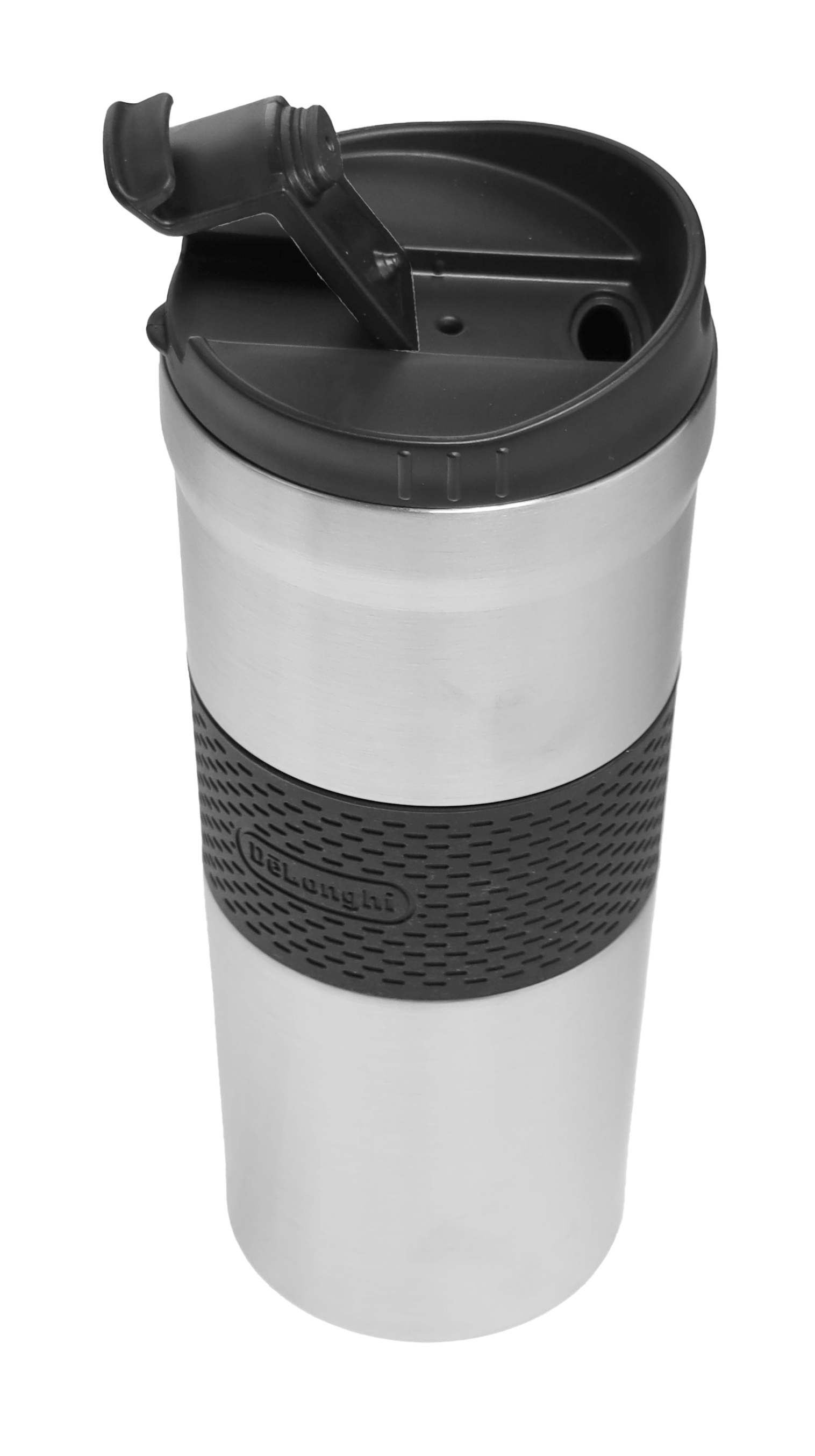 Ein Edelstahl-Reisebecher mit schwarzem Deckel und Griff. Der Becher hat einen schwarzen Gummi-Griff mit dem Delonghi-Logo.