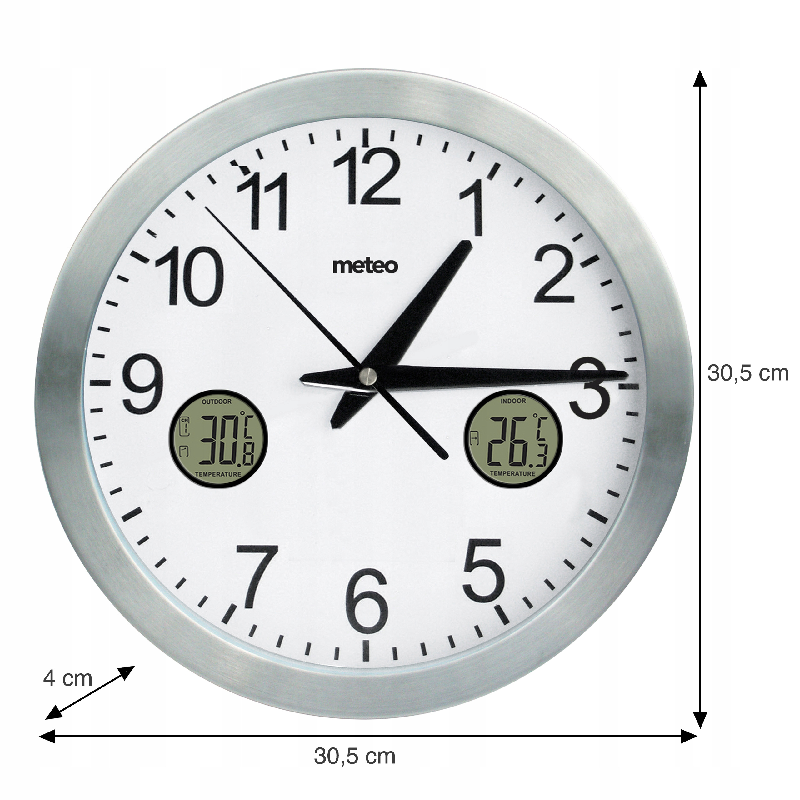 Okrągły zegar ścienny ze srebrną ramą. Pokazuje godzinę, temperaturę wewnątrz i na zewnątrz.