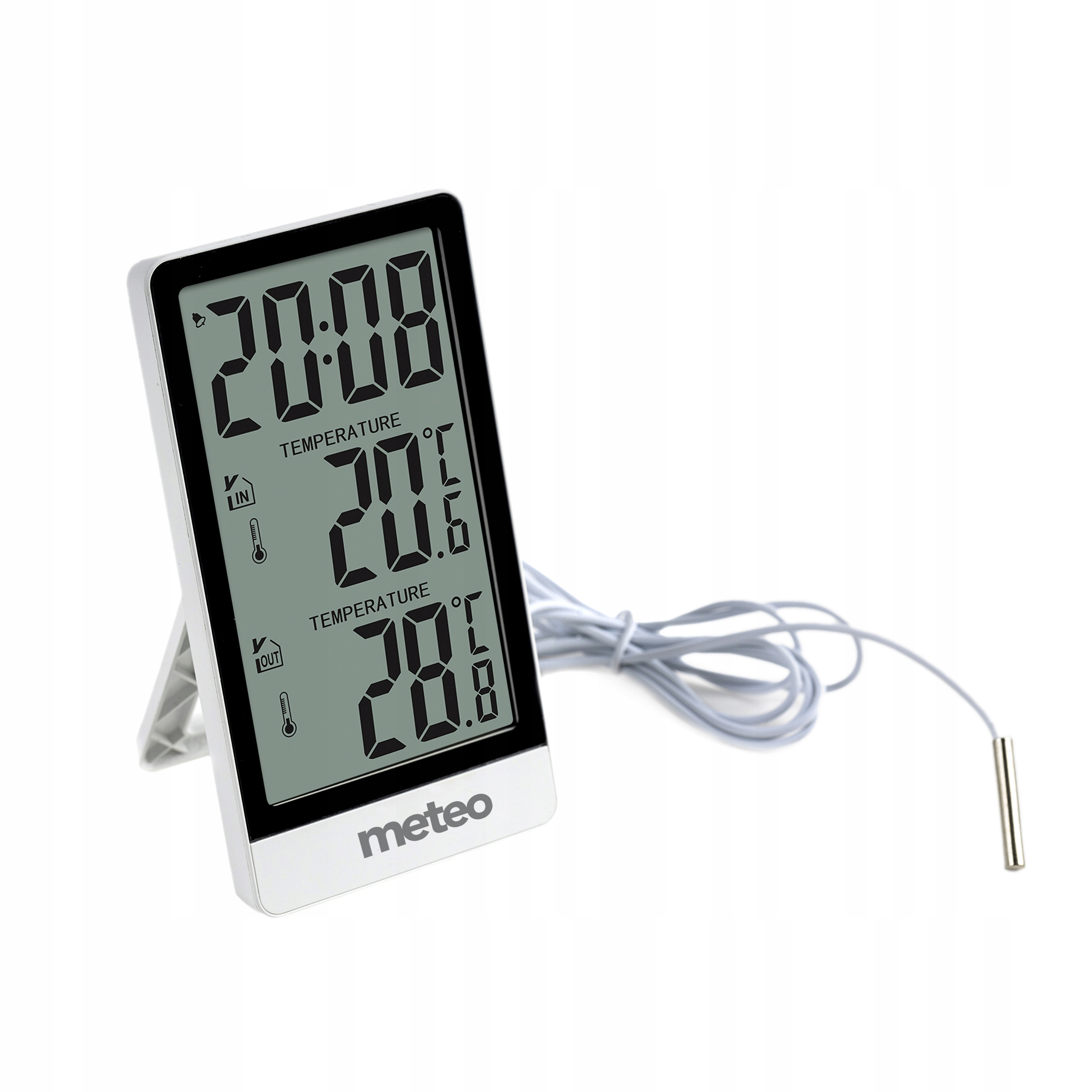 Biały termometr cyfrowy wyświetla czas i temperaturę. Sonda jest podłączona za pomocą kabla.