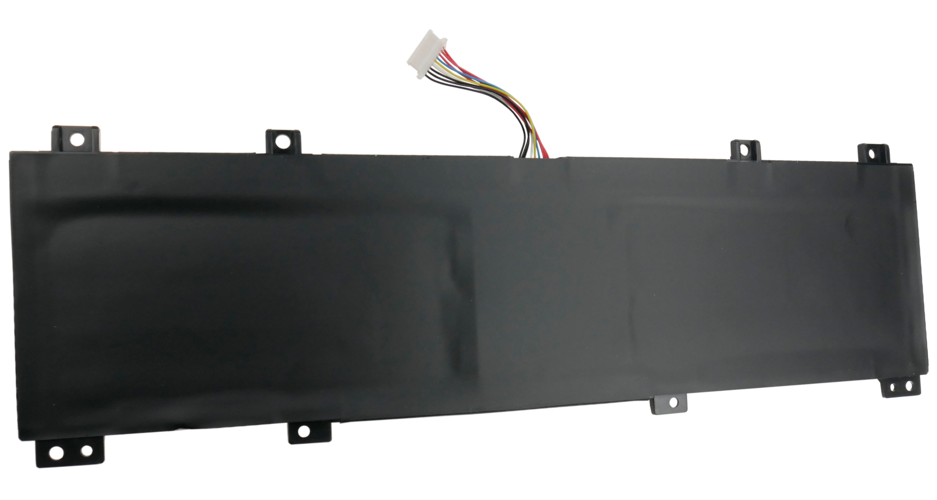 Czarna bateria do laptopa z wielokolorowym złączem przewodowym. Bateria ma uchwyty montażowe i jest odizolowana na białym tle.