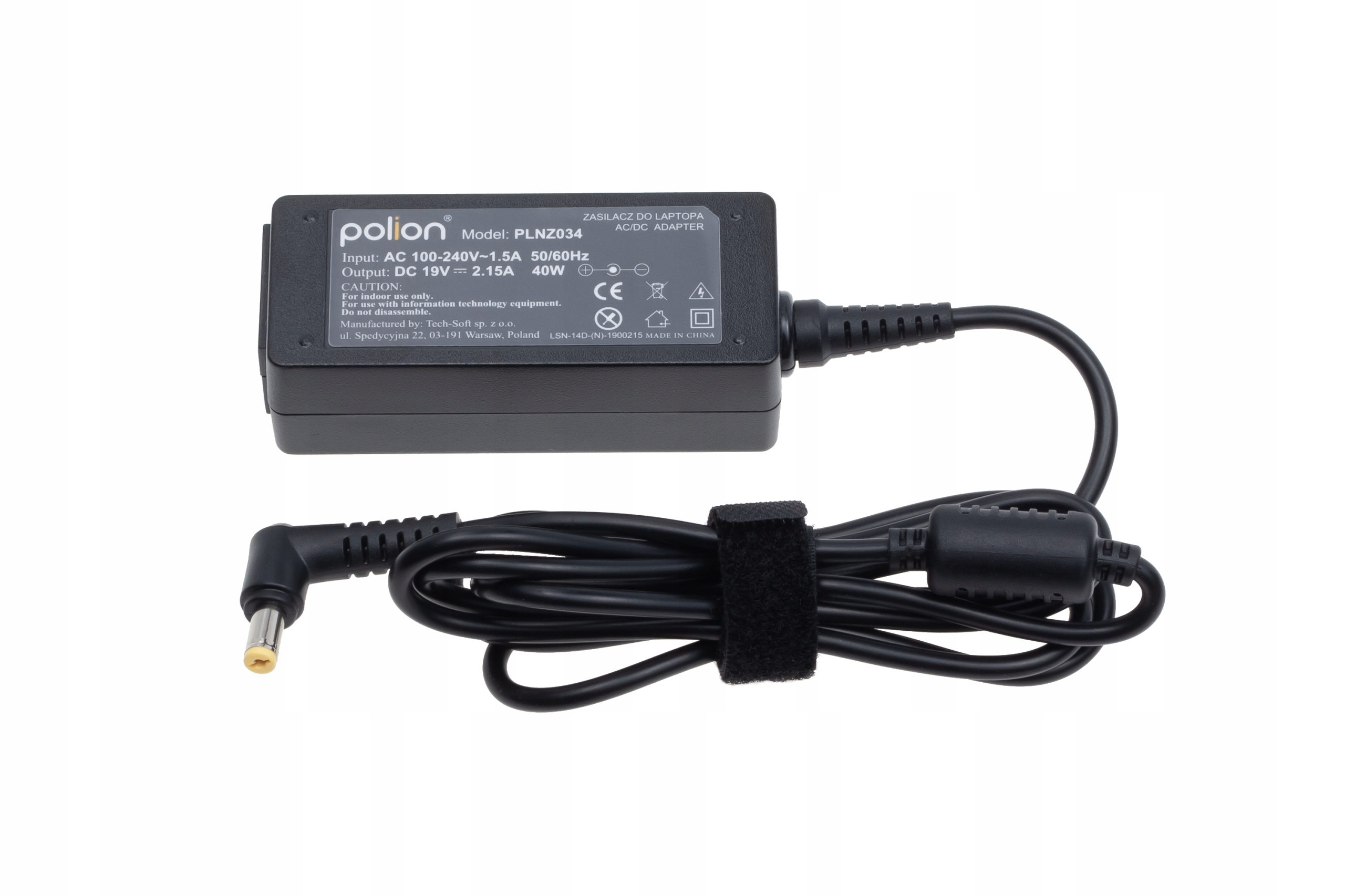 Czarny zasilacz do laptopa z dołączonym kablem i złączem. Etykieta pokazuje specyfikacje.