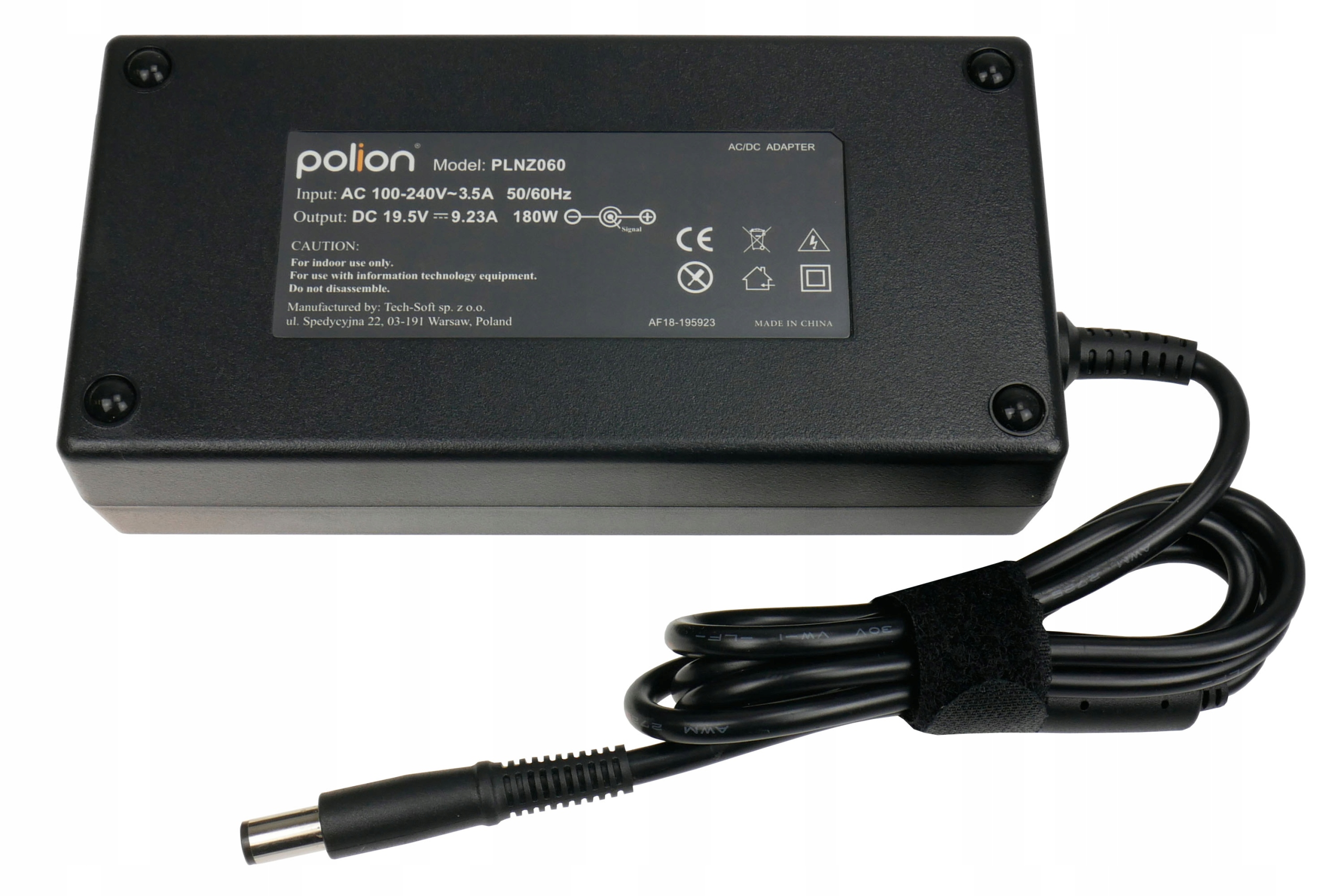 Czarny adapter AC/DC z czarnym kablem i złączem. Adapter posiada etykietę ze specyfikacją.