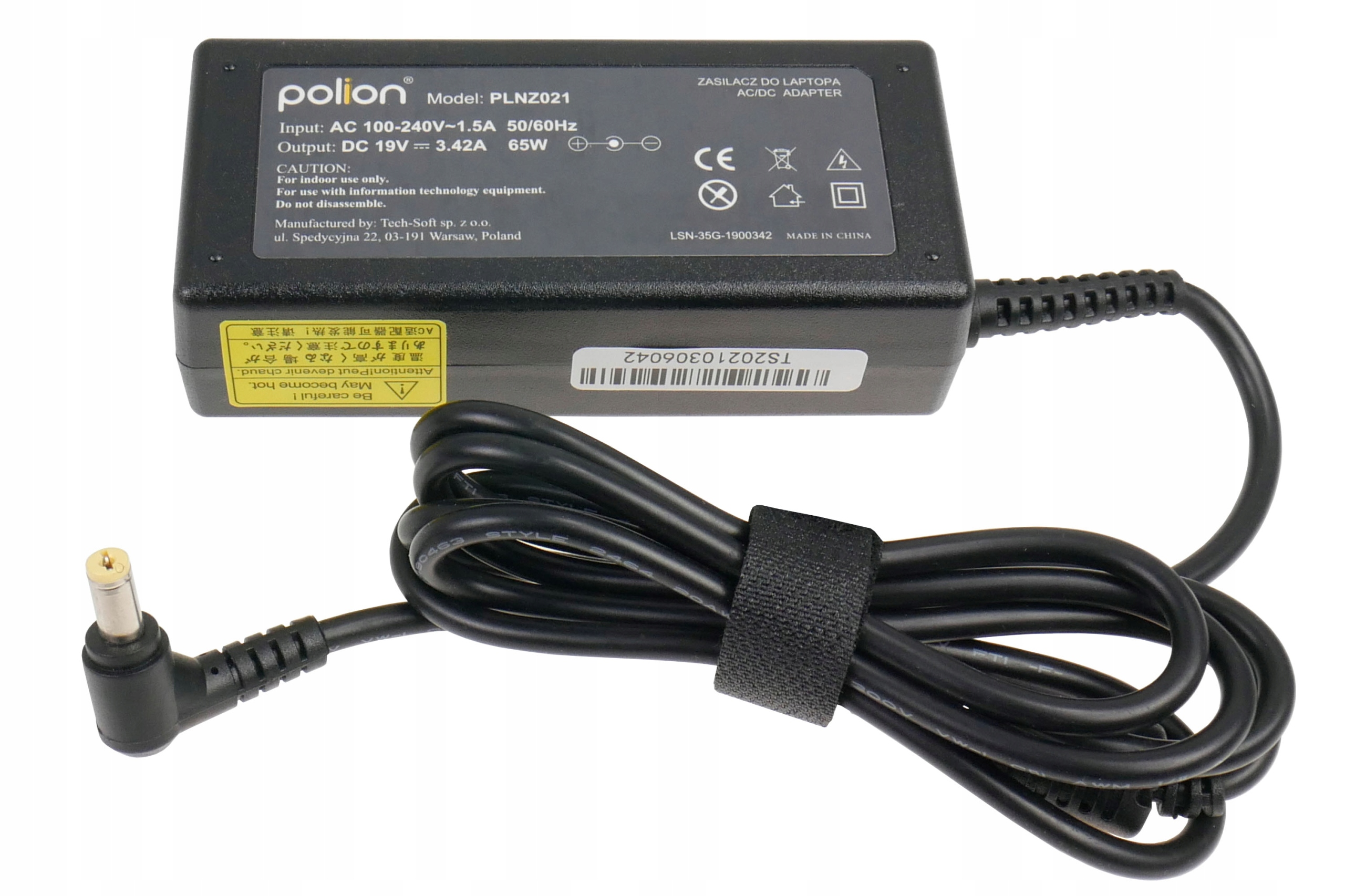 Czarna ładowarka do laptopa z czarnym kablem. Posiada etykietę z tekstem i symbolami.