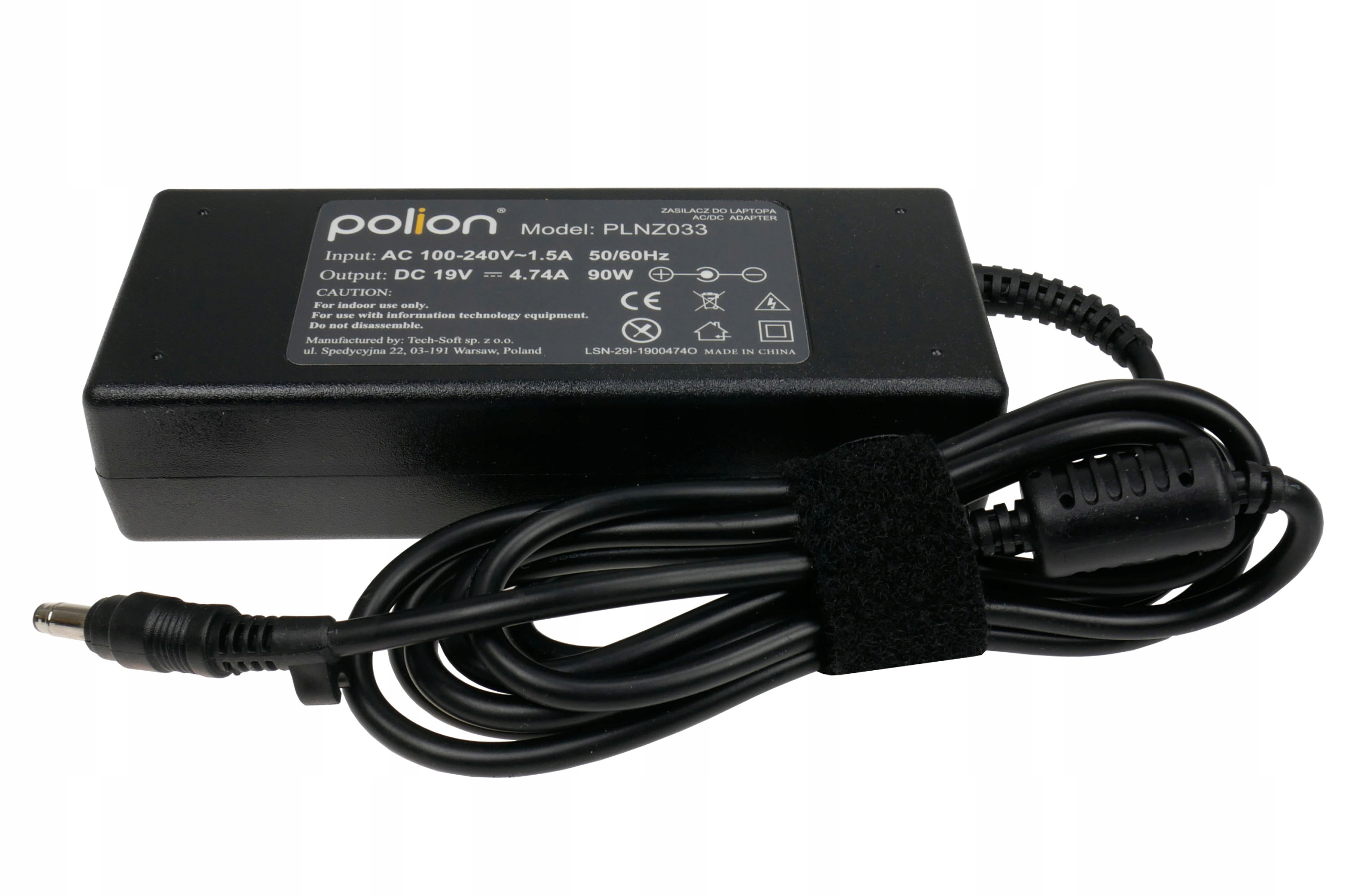 Czarny zasilacz do laptopa z dołączonym przewodem. Tekst na adapterze brzmi 'polion' i numer modelu.