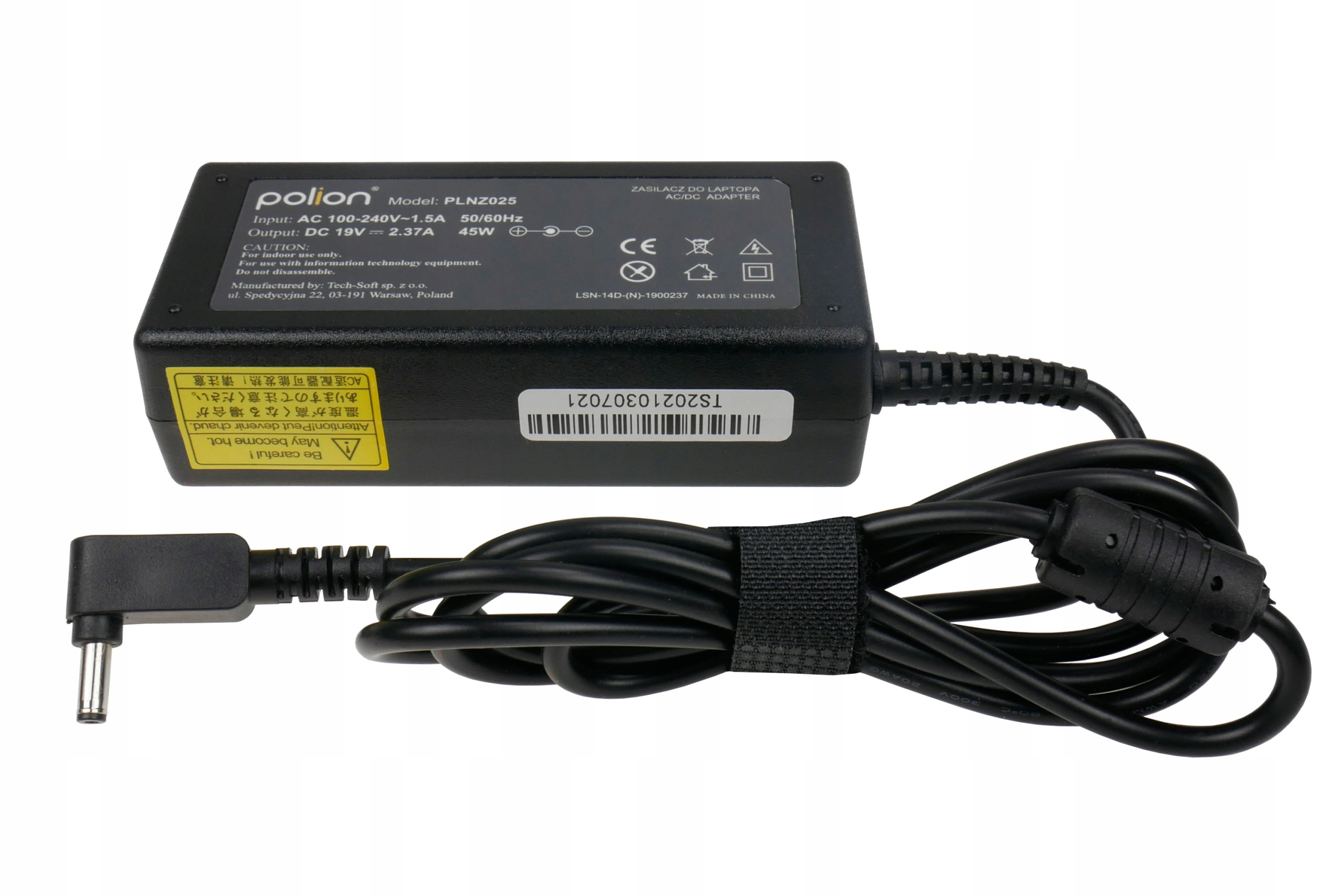 Czarny zasilacz do laptopa z czarnym kablem, paskiem i złączem. Białe tło.