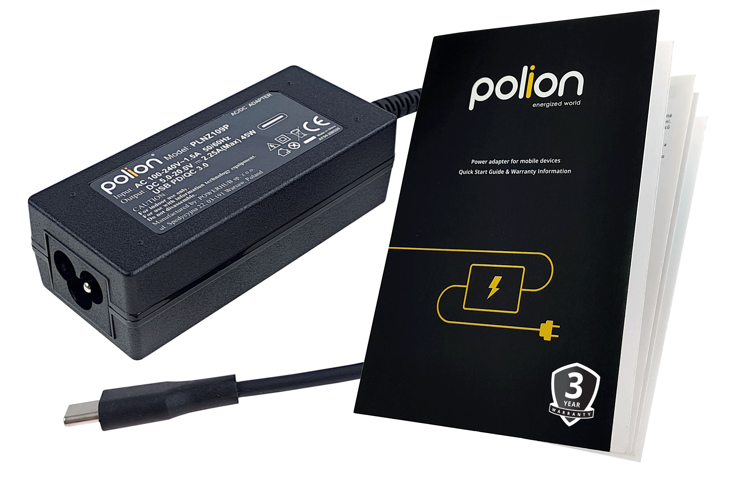 Czarny zasilacz, czarna instrukcja i kabel USB-C na białym tle. Marka to Polion.