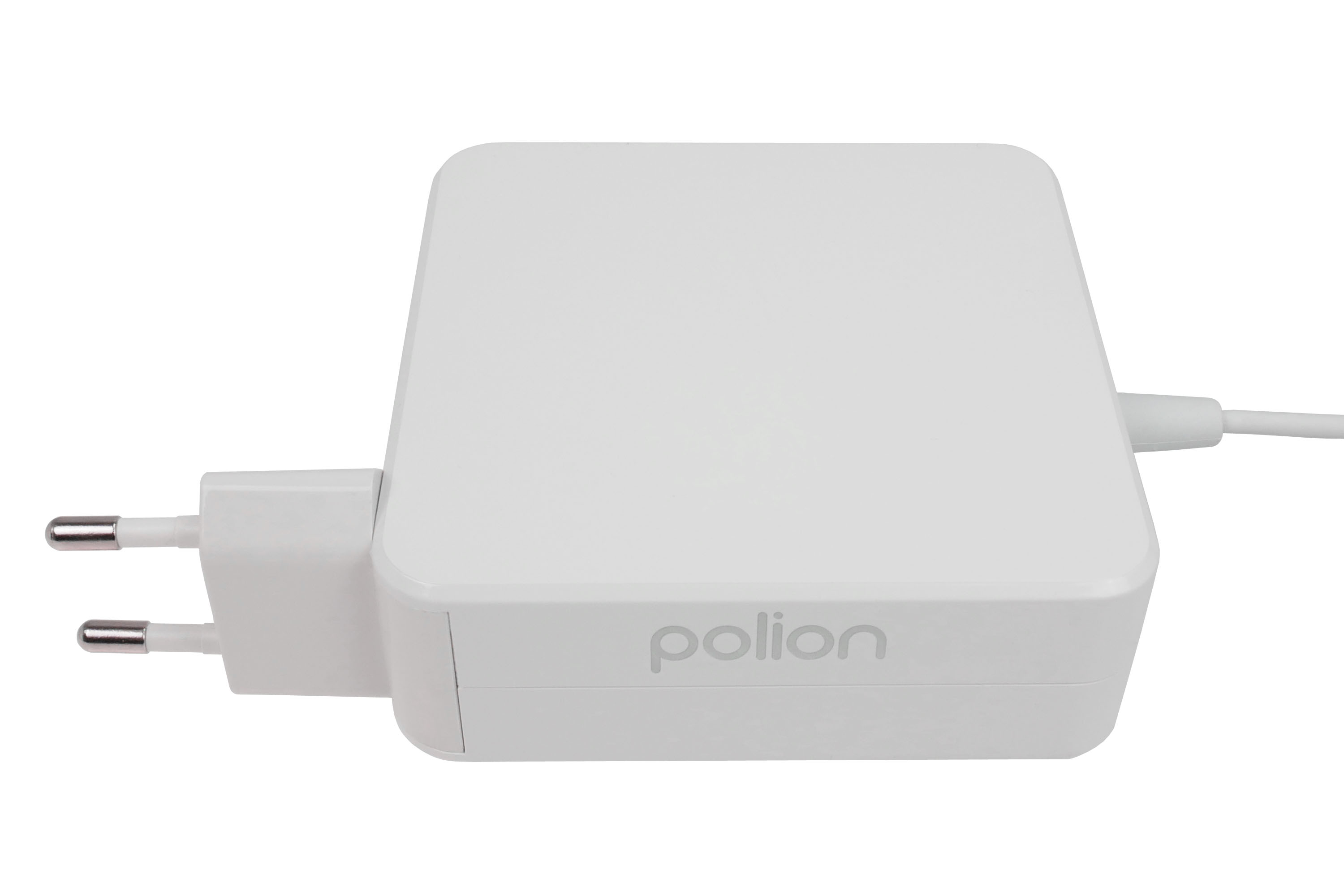 Biała ładowarka Polion z wtyczką. Ma prostokątny korpus i gładkie wykończenie. Tło jest białe.
