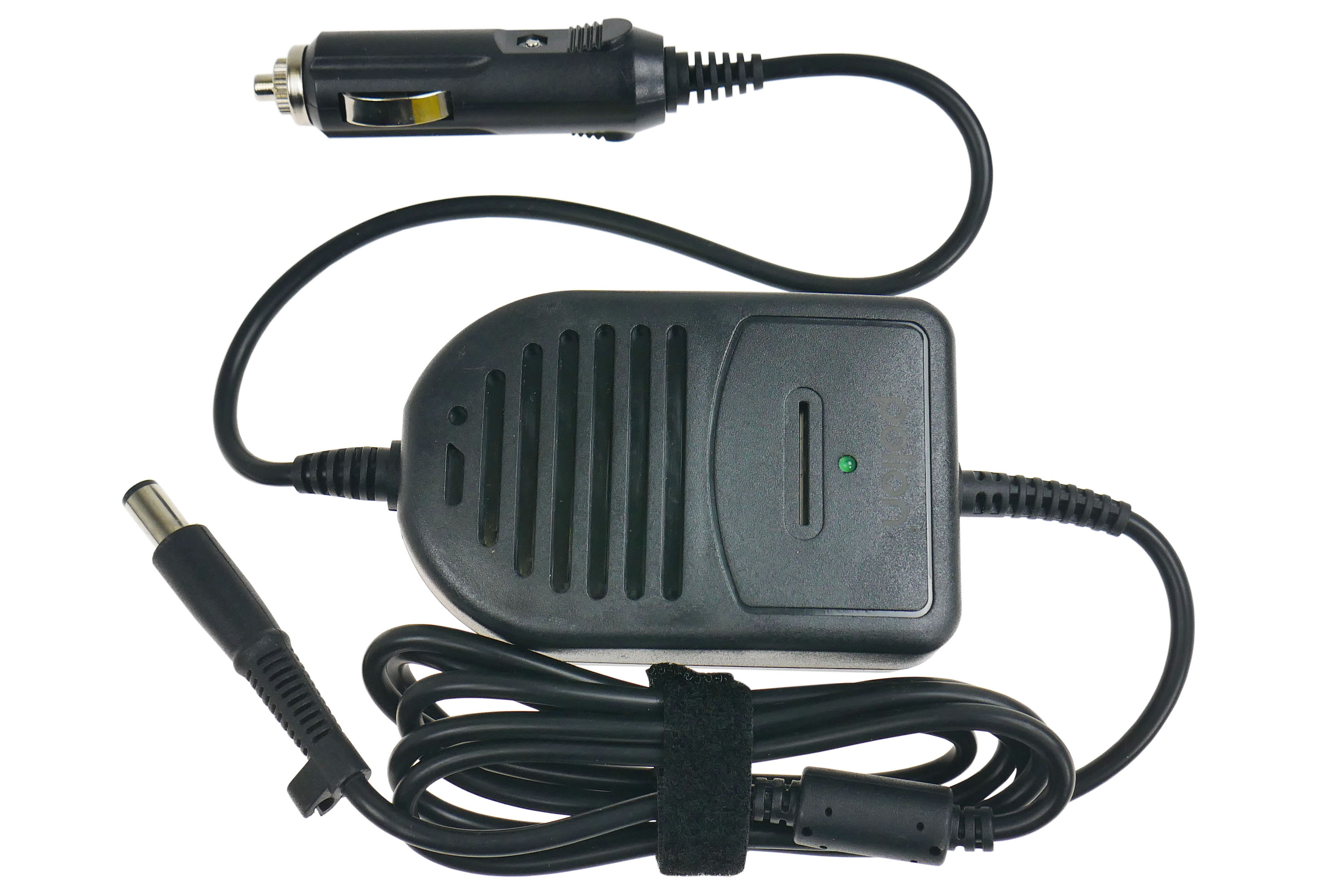 Czarna ładowarka do laptopa z adapterem samochodowym, zasilaczem i złączem DC, na białym tle.