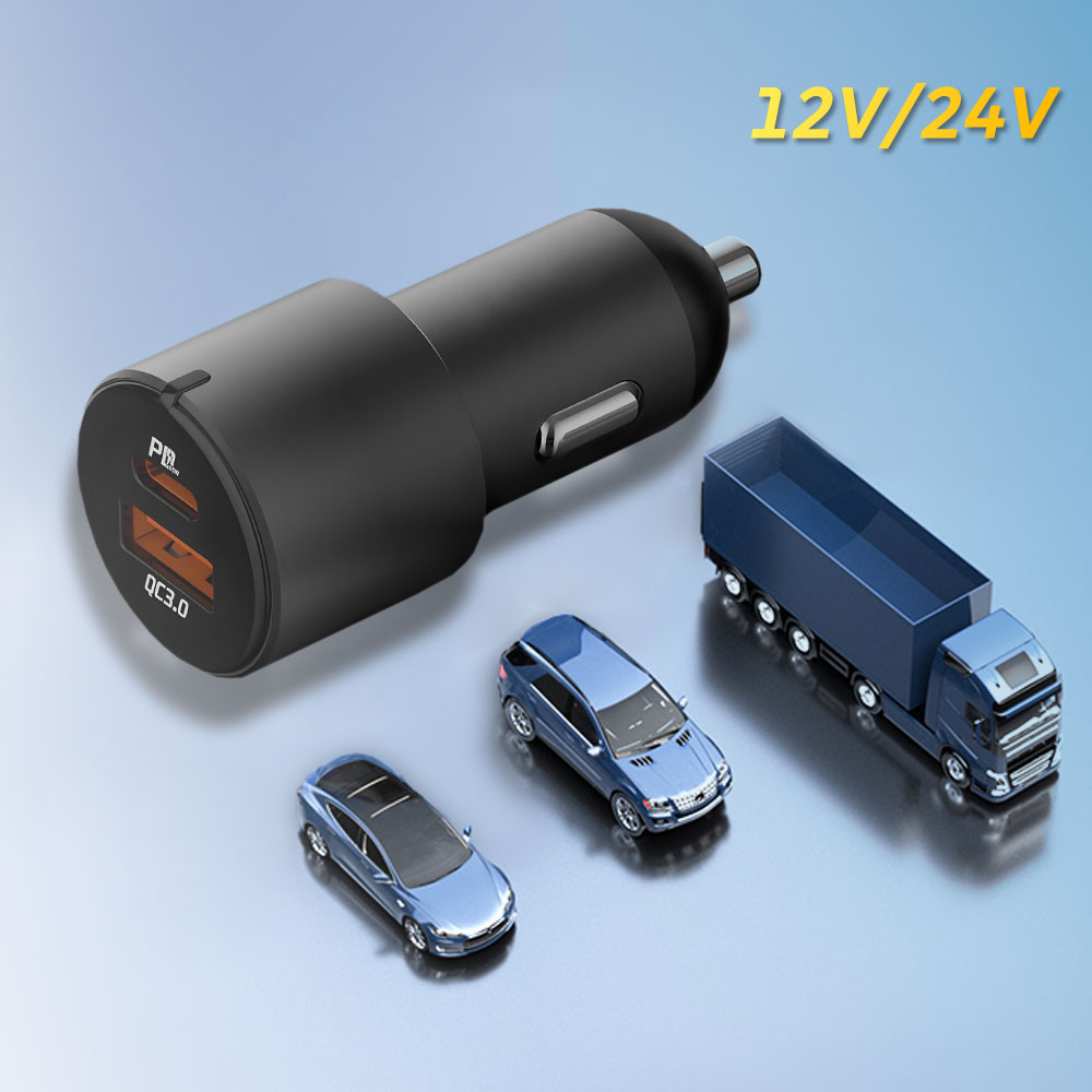 Czarna ładowarka samochodowa, dwa zabawki i zabawkowy ciężarówka. Ładowarka posiada porty USB. Tło to niebieski gradient.