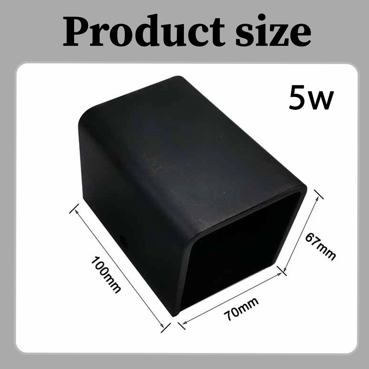 Schwarzes rechteckiges Produkt. Abmessungen: 100 mm x 70 mm x 67 mm. Text: Produktgröße, 5 W.