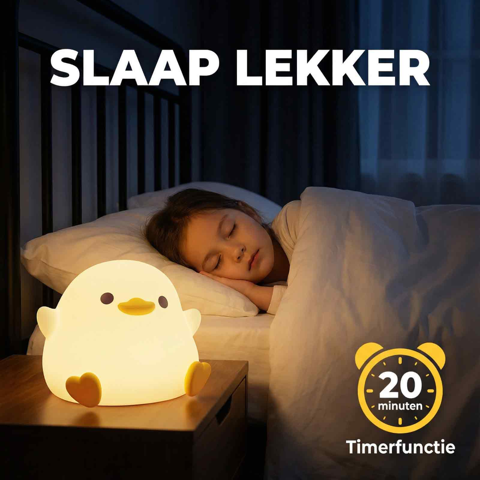 Ein Kind schläft im Bett neben einem entenförmigen Nachtlicht. Der Text lautet 'Slaap Lekker' und 'Timerfunctie'.