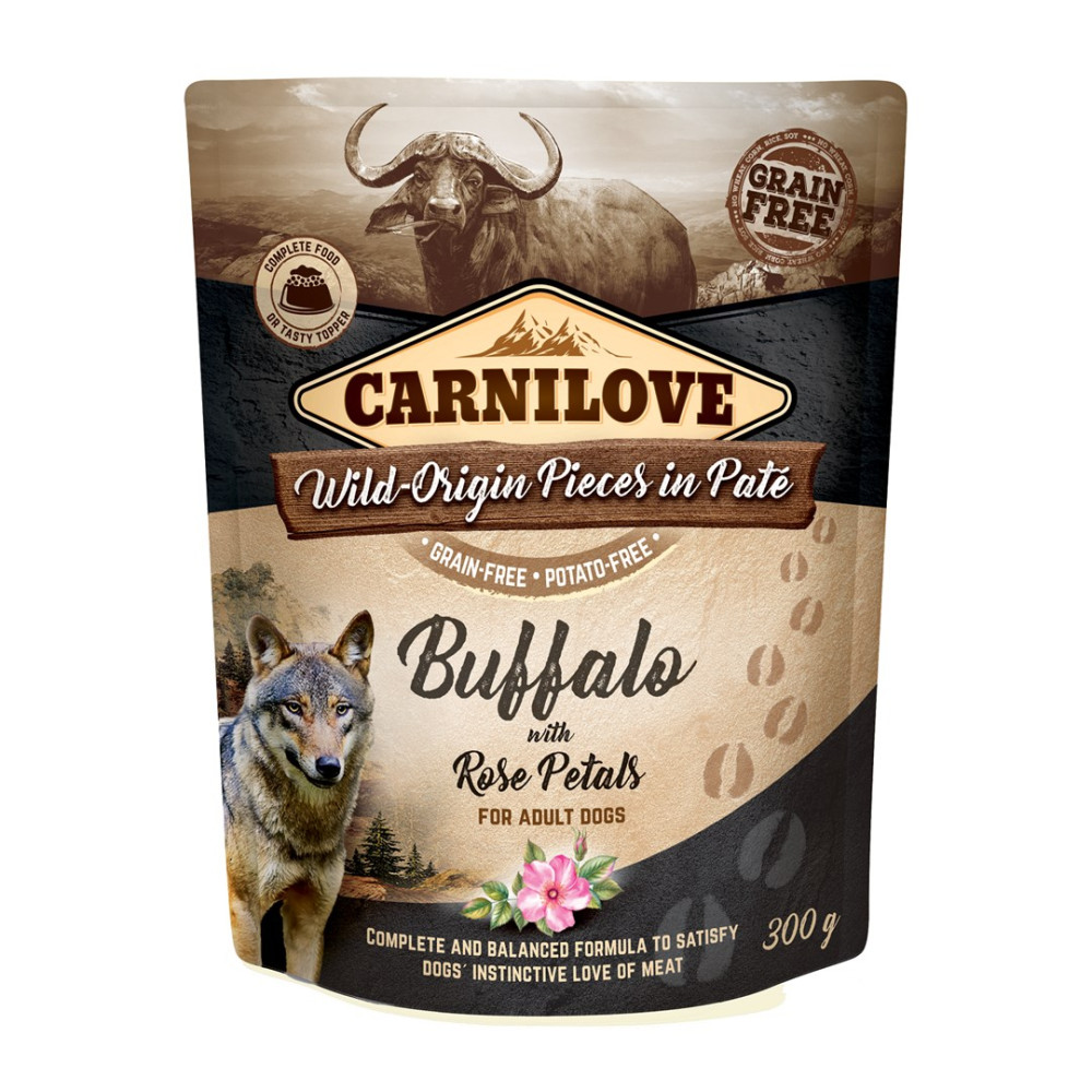 Torba na karmę dla psów. Zawiera ilustrację bawołu i wilka. Tekst: 'Carnilove', 'Buffalo with Rose Petals' i 'Grain Free'.