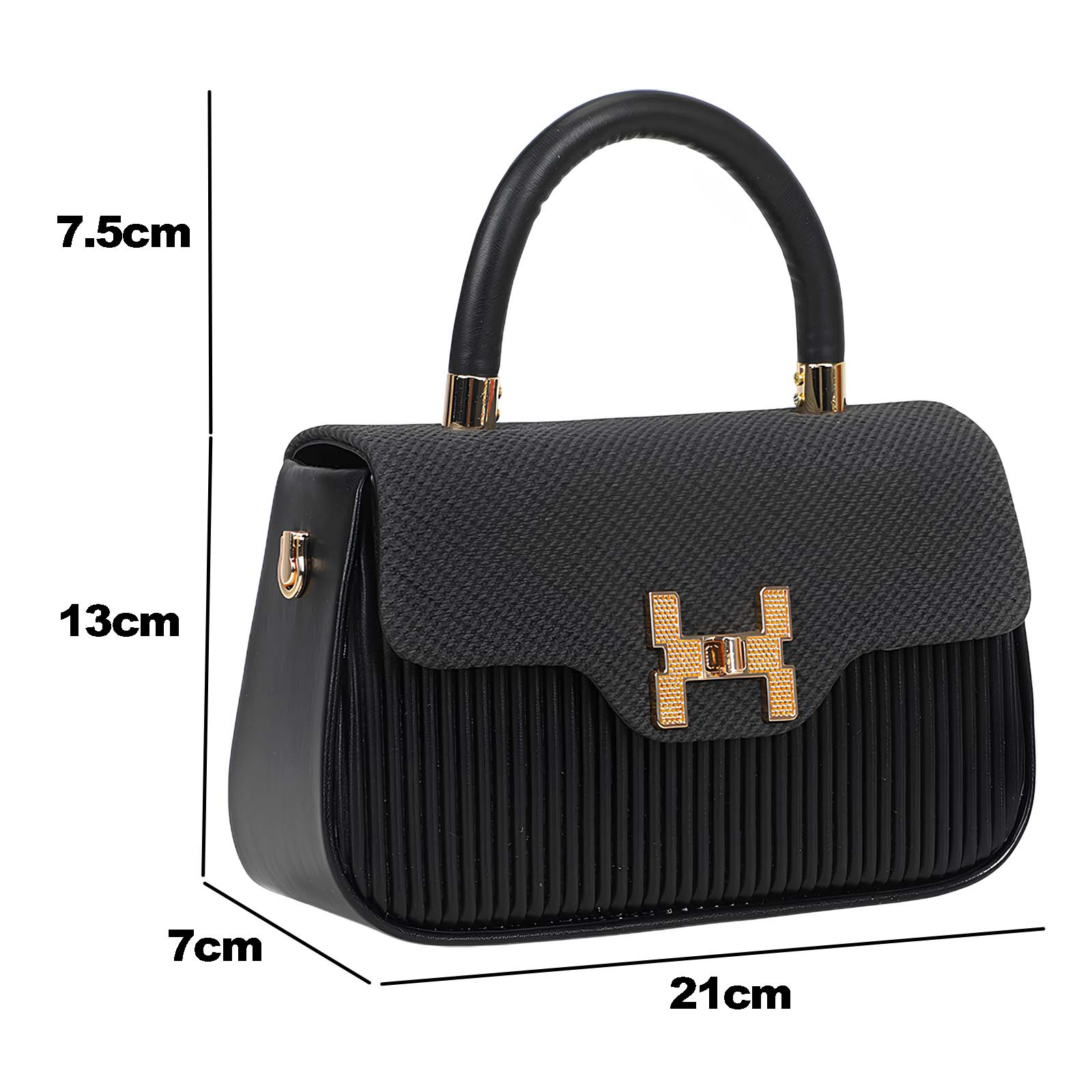 Bolso negro con detalles dorados. Tiene asa y forma rectangular. Las dimensiones están indicadas con medidas.