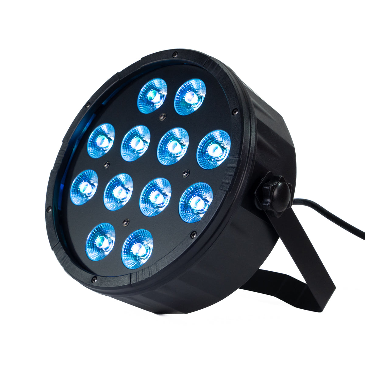 Schwarzes Bühnenlicht mit blauen Lichtern. Es hat ein schwarzes Gehäuse, einen Griff und ein Netzkabel. Die Lichter sind kreisförmig angeordnet.