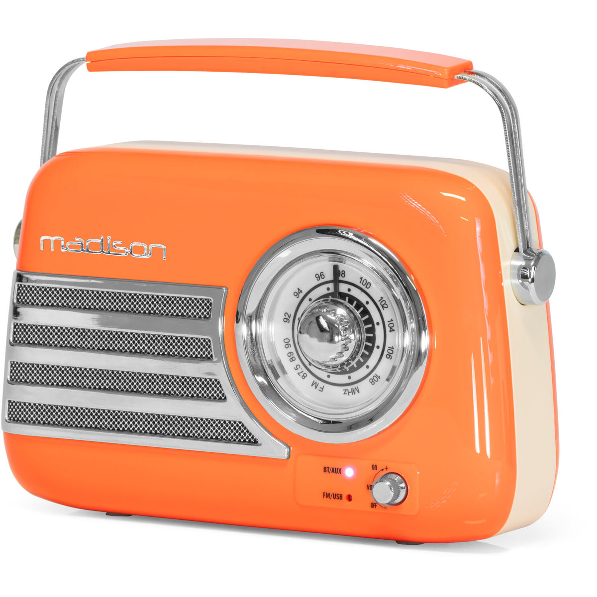 Una radio retrò arancione e crema con maniglia. Caratteristiche includono un quadrante, un altoparlante e pulsanti. "Madison" è stampato sul fronte.