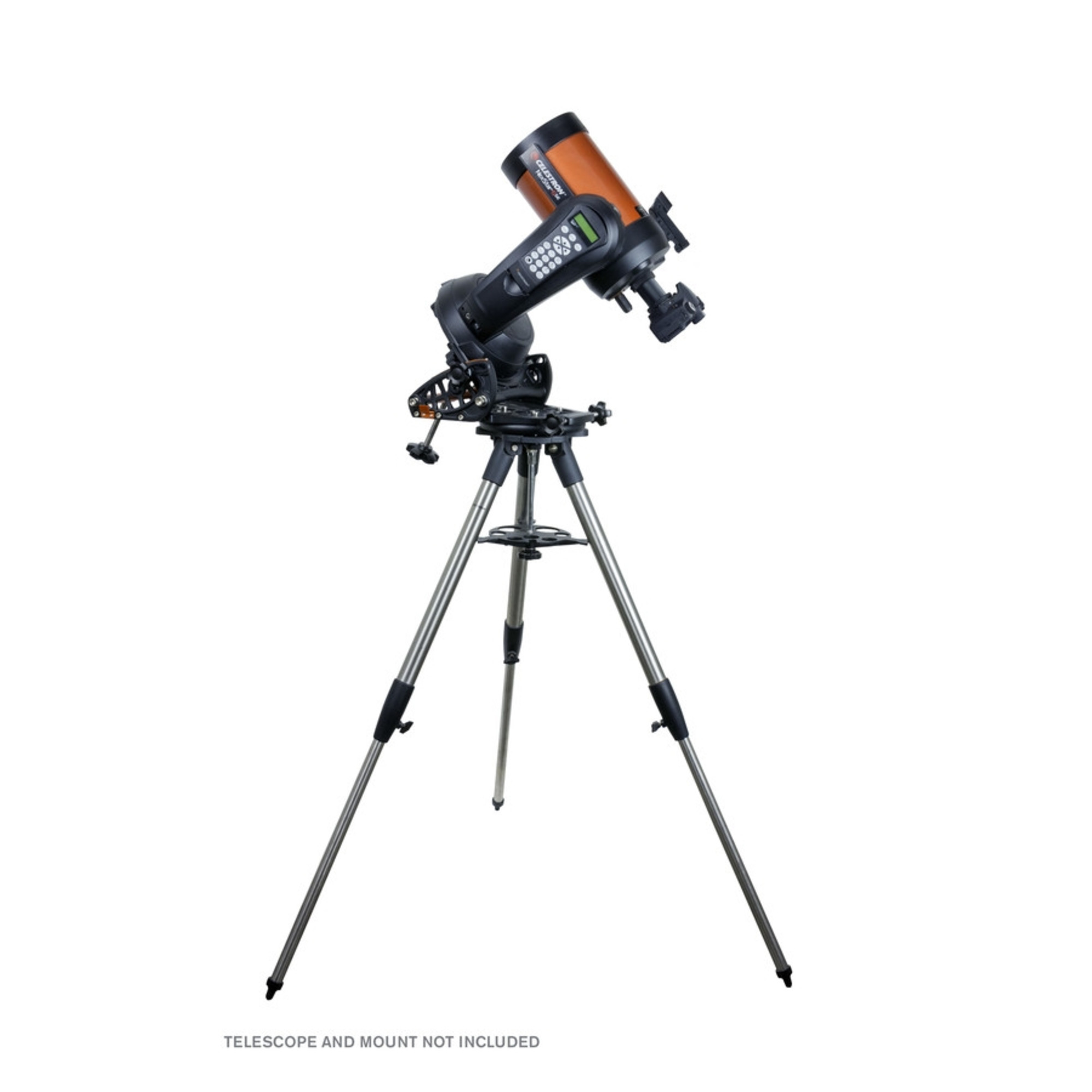 Ein Teleskop auf einem Stativ. Das Teleskop ist orange und schwarz. Das Stativ hat silberne Beine. Der Hintergrund ist weiß.