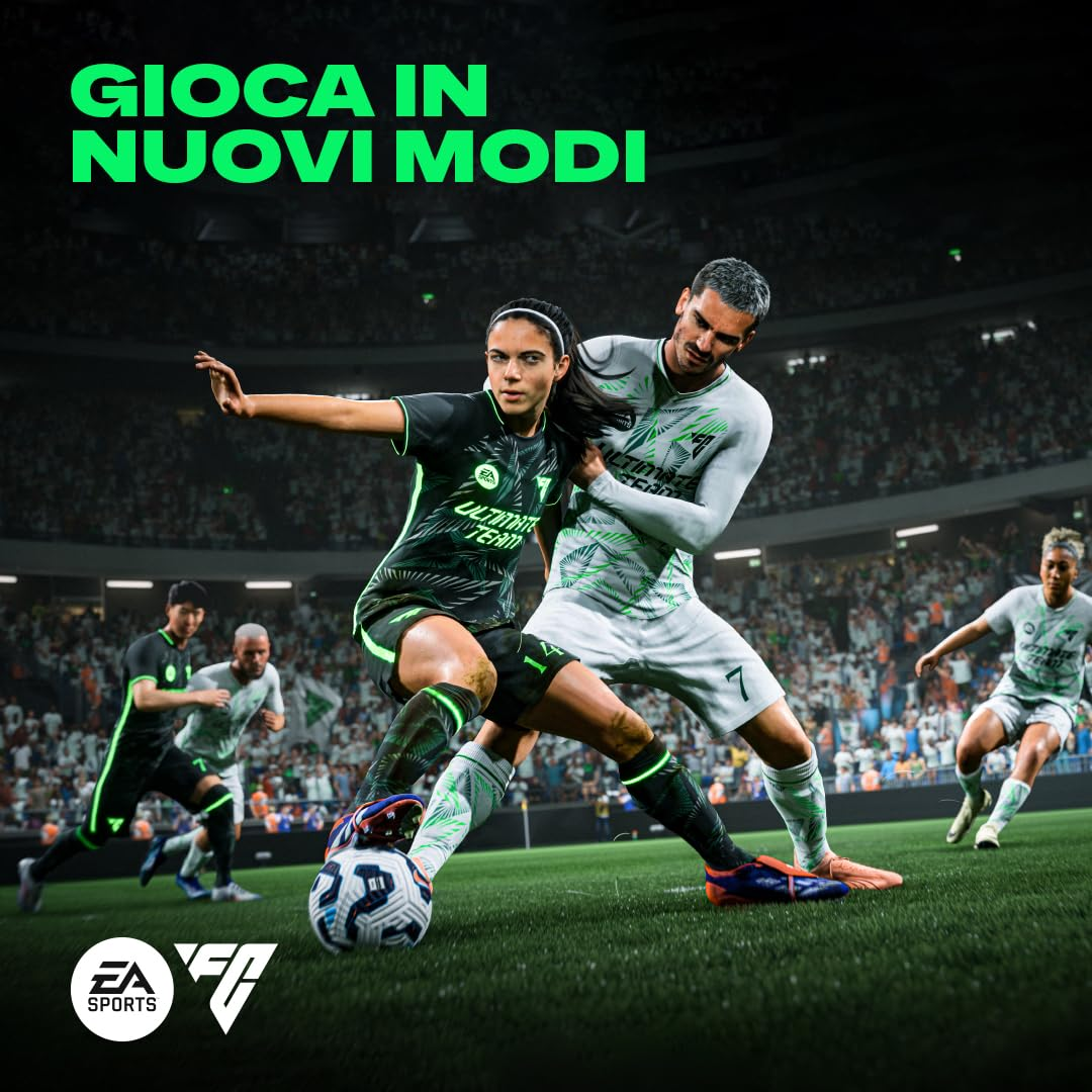 Giocatori di calcio in azione, uno che calcia il pallone. Uniformi verdi e bianche. Folla sullo sfondo. Logo EA Sports in basso.