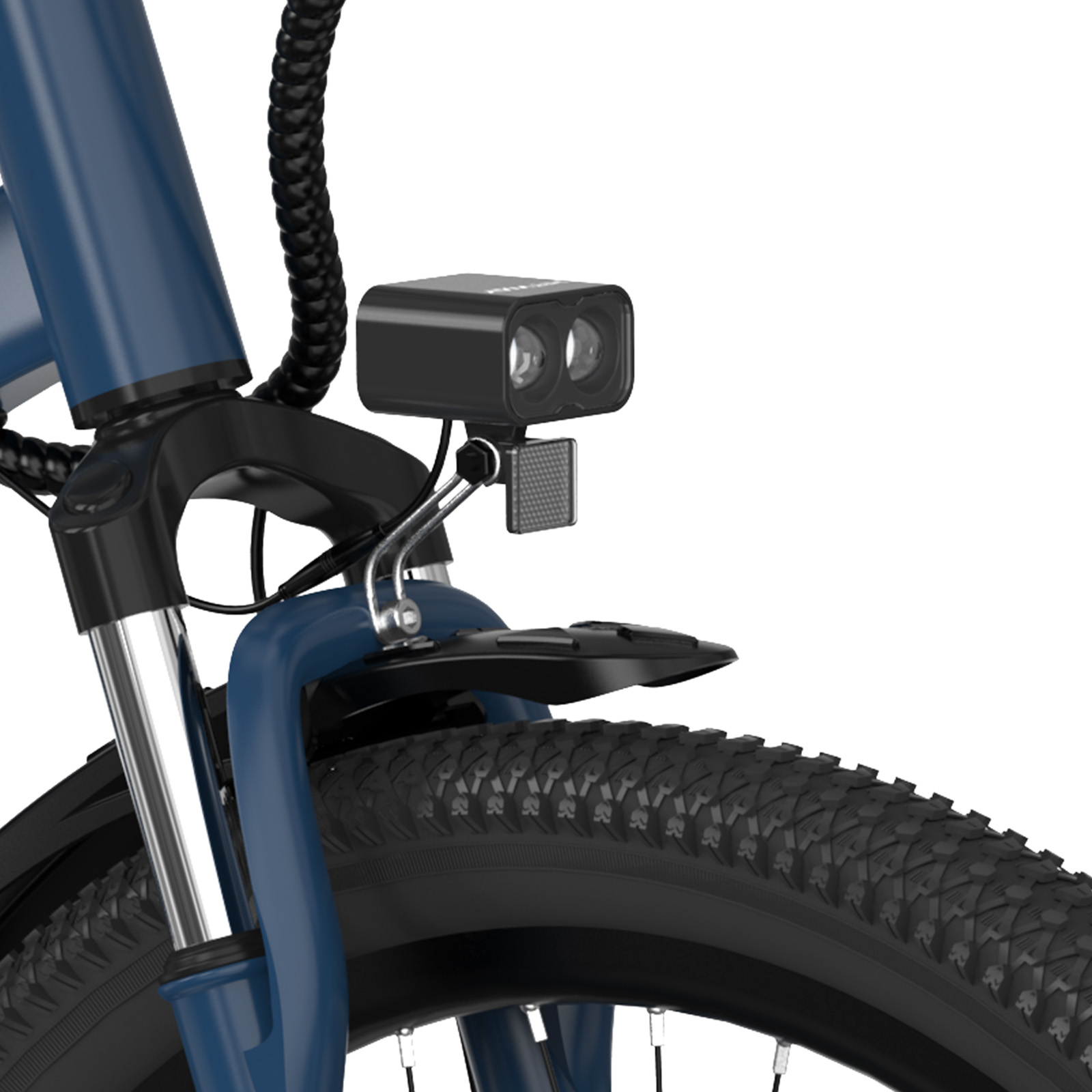 Primo piano della parte anteriore di una bici blu. Ha una luce nera, un parafango e uno pneumatico nero con battistrada.