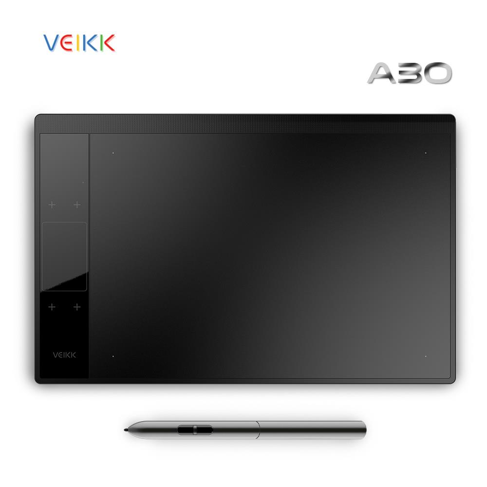 Siyah bir VEIKK A30 çizim tableti ve bir kalem. Tabletin düğmeleri ve dokunmatik alanı var. VEIKK logosu sol altta.