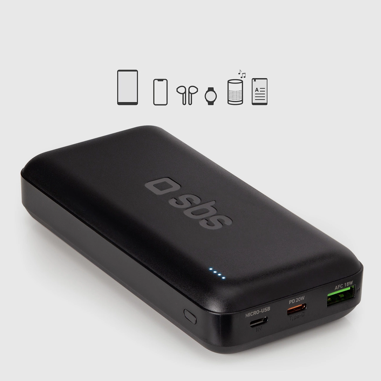 Czarny power bank z logo SBS, ikonami u góry i szczegółami portów. Zawiera porty Micro-USB, PD 20W i AFC 18W.