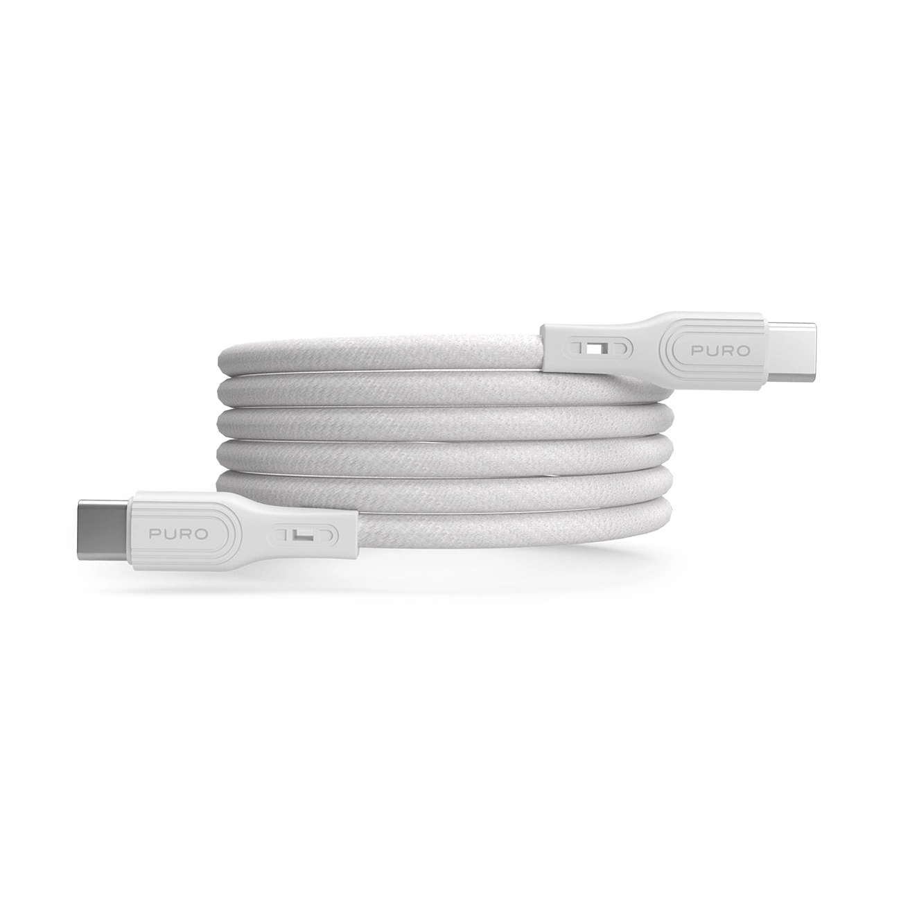 Un cavo di ricarica USB-C bianco arrotolato su sfondo bianco. Il cavo ha due connettori con la scritta 'PURO'.