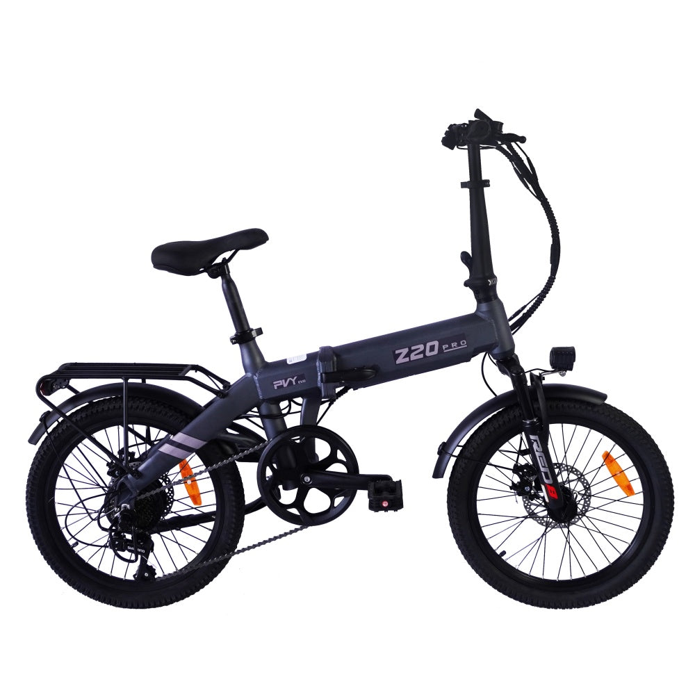 Una bicicleta eléctrica plegable gris sobre un fondo blanco. Tiene neumáticos y asiento negros y reflectores naranjas. El modelo es Z20 Pro.