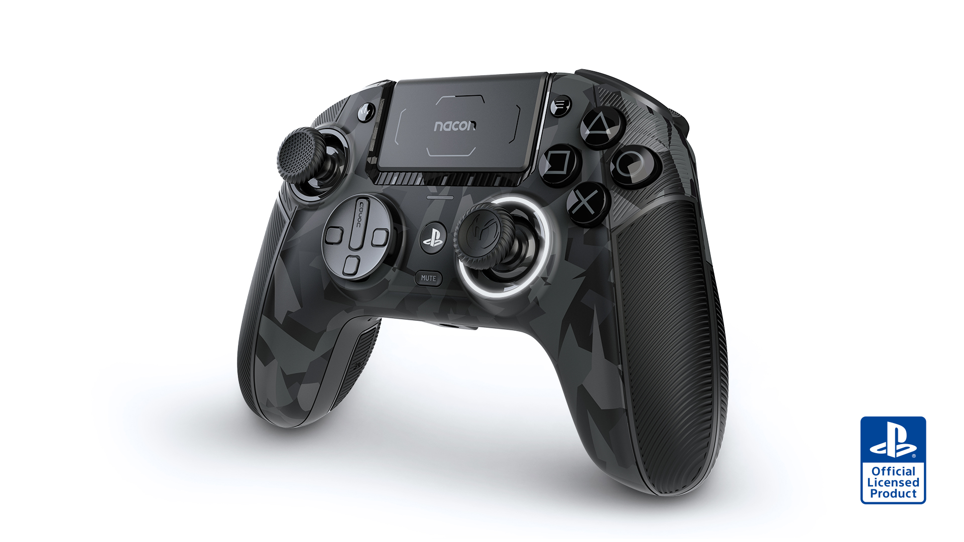 Mando Nacon PS negro y gris. Con botones, joysticks y agarre texturizado. Logotipo de Producto con Licencia Oficial visible.